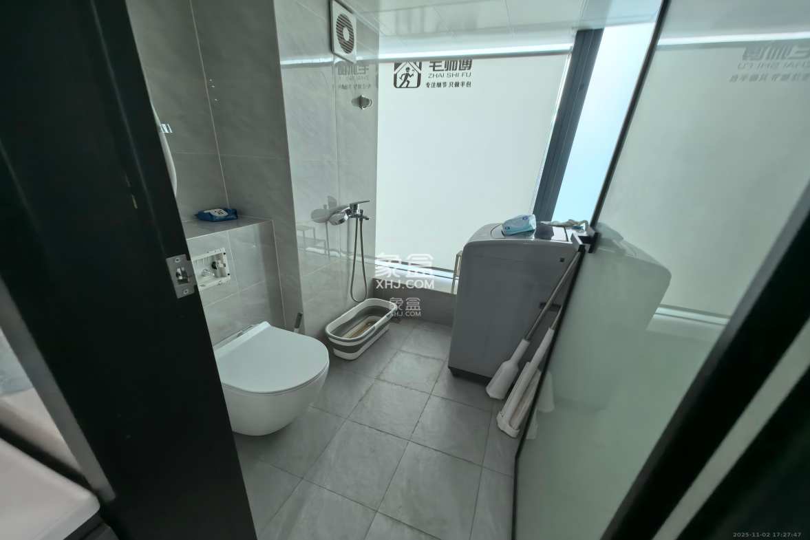 京武浪琴山三期(京武中心) 2室2厅1卫 3500.0元/月 京武浪琴山三期(京武中心) 2室2厅1卫 3500.0元/月室内图