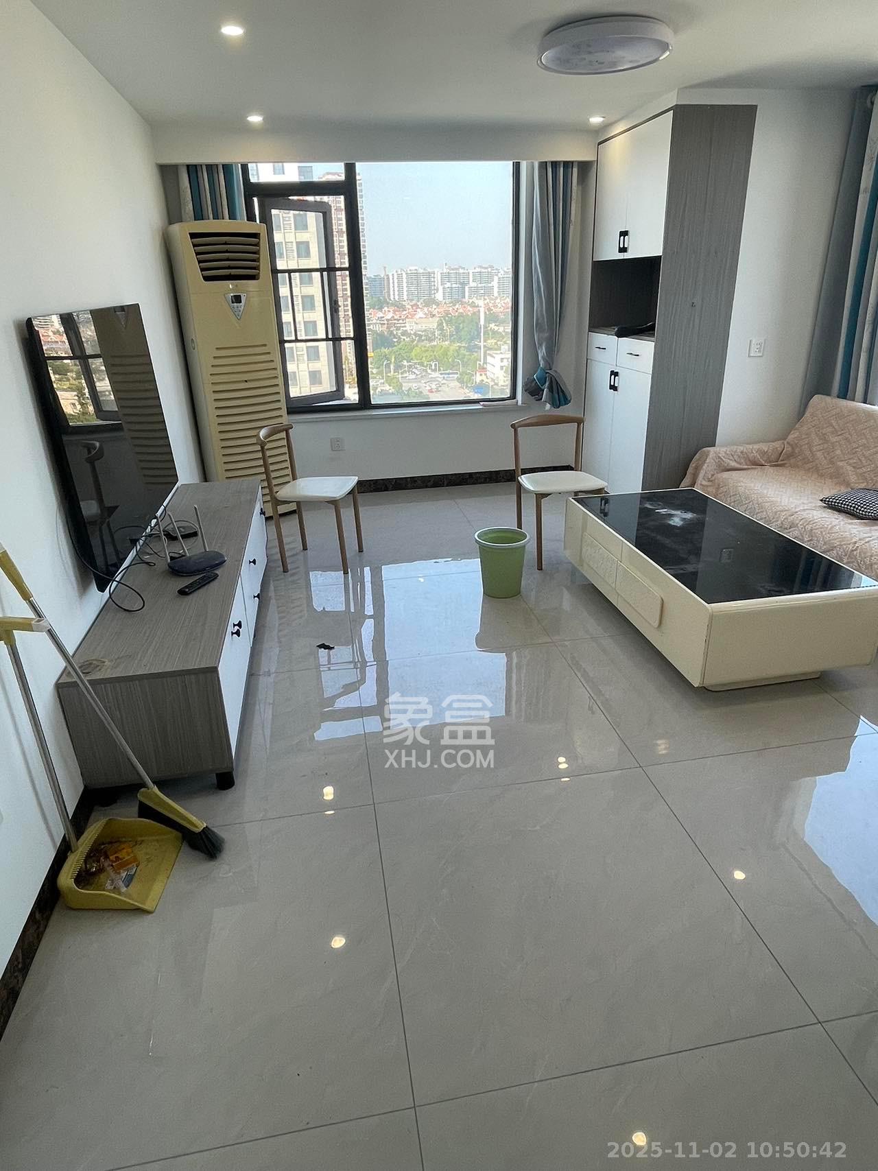 梅溪湖家居建材城 2室1厅1卫 1800.0元/月 梅溪湖家居建材城 2室1厅1卫 1800.0元/月室内图