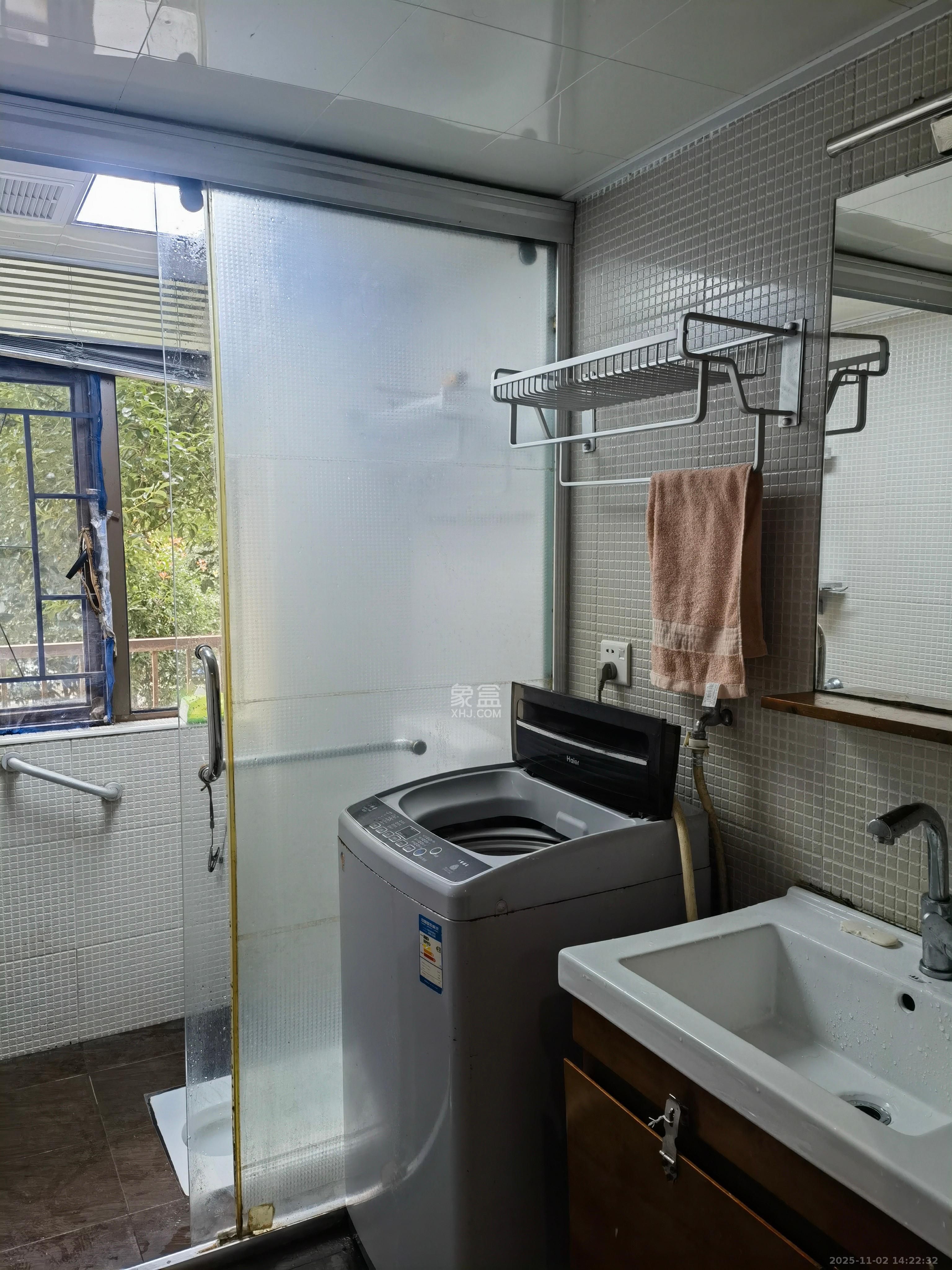 山语城二期  3室1厅1卫    2000.0元/月室内图