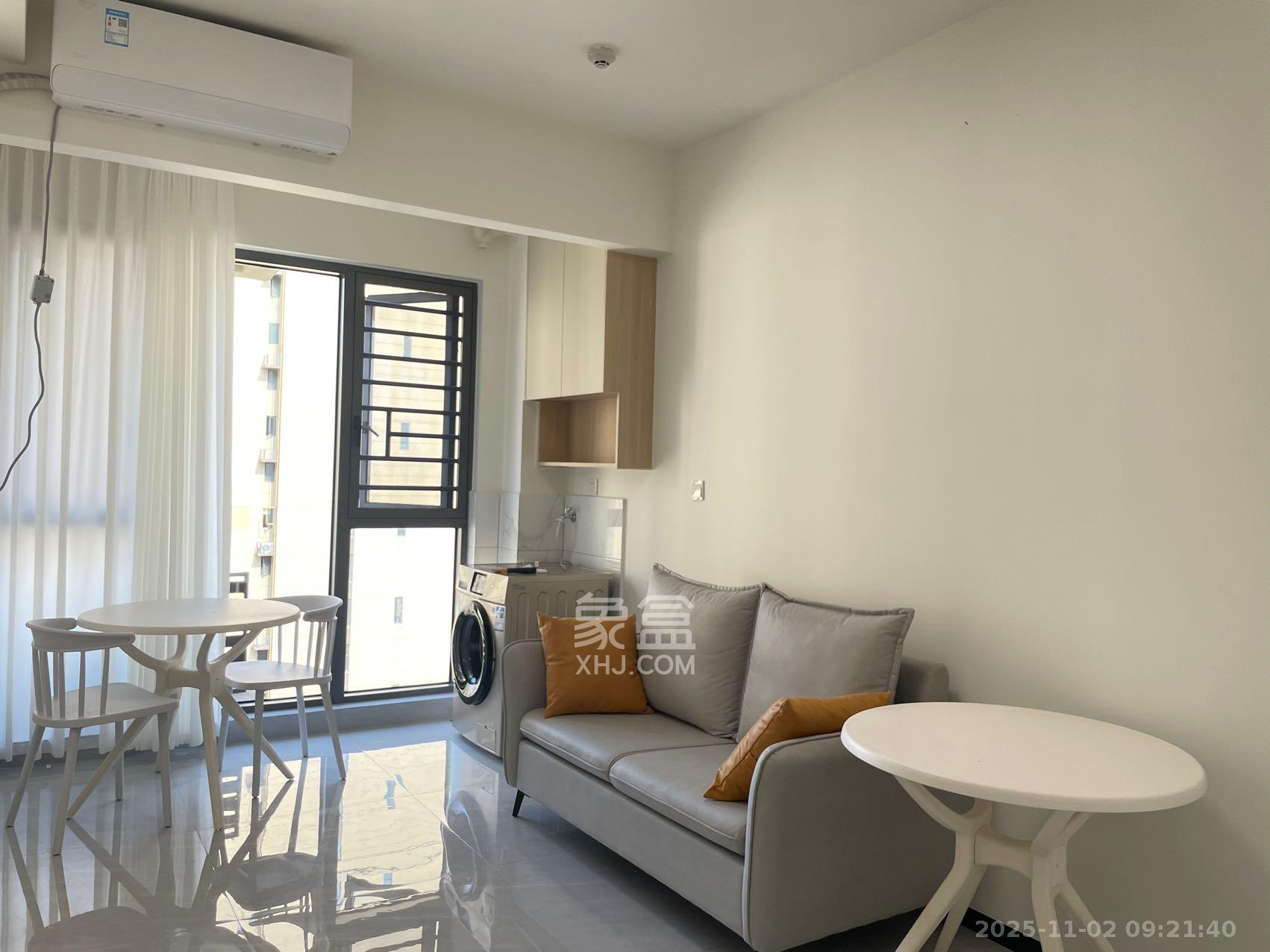 长房明宸府  2室1厅1卫    1700.0元/月