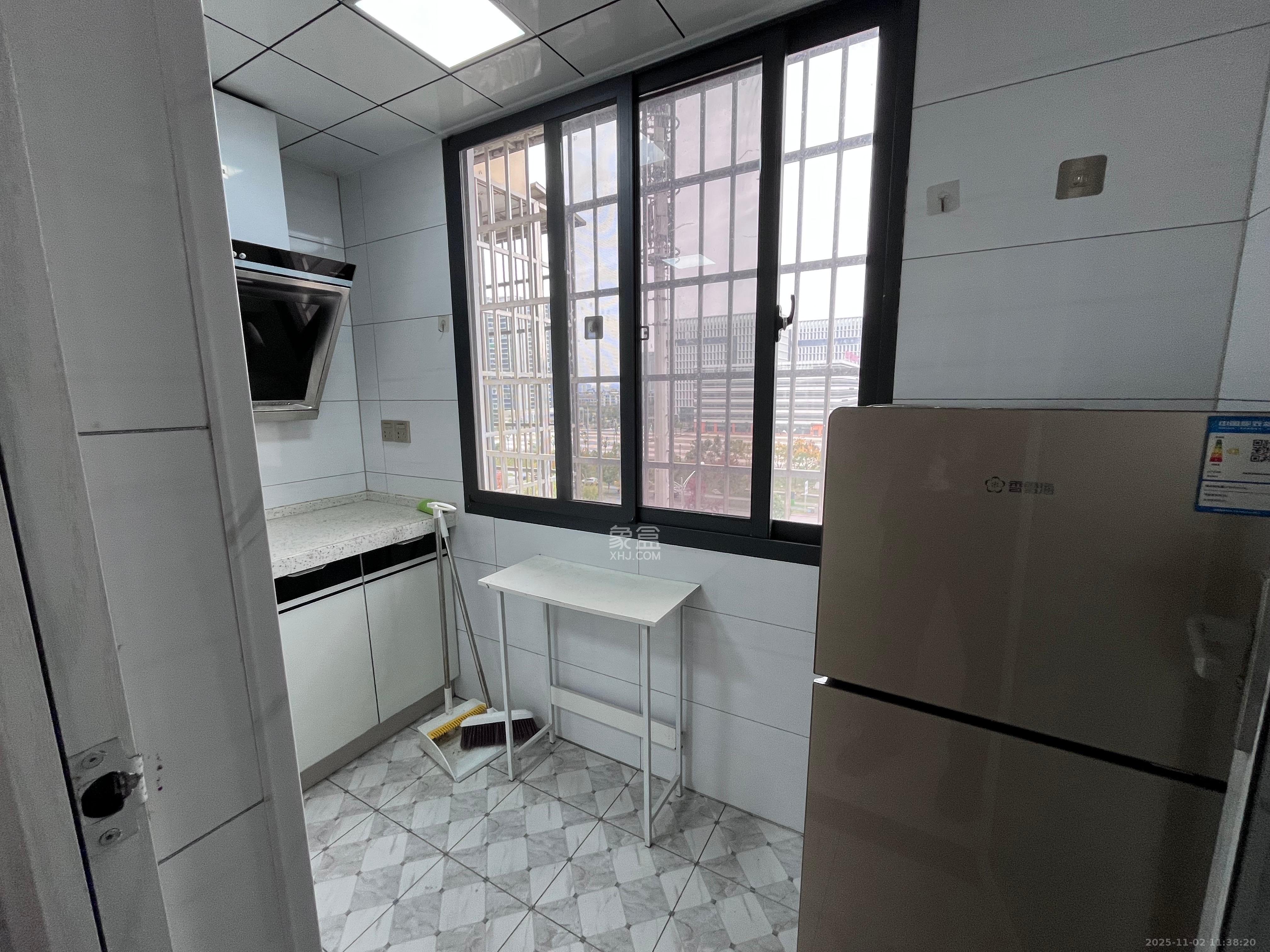 和康园小区  1室0厅1卫    850.0元/月室内图