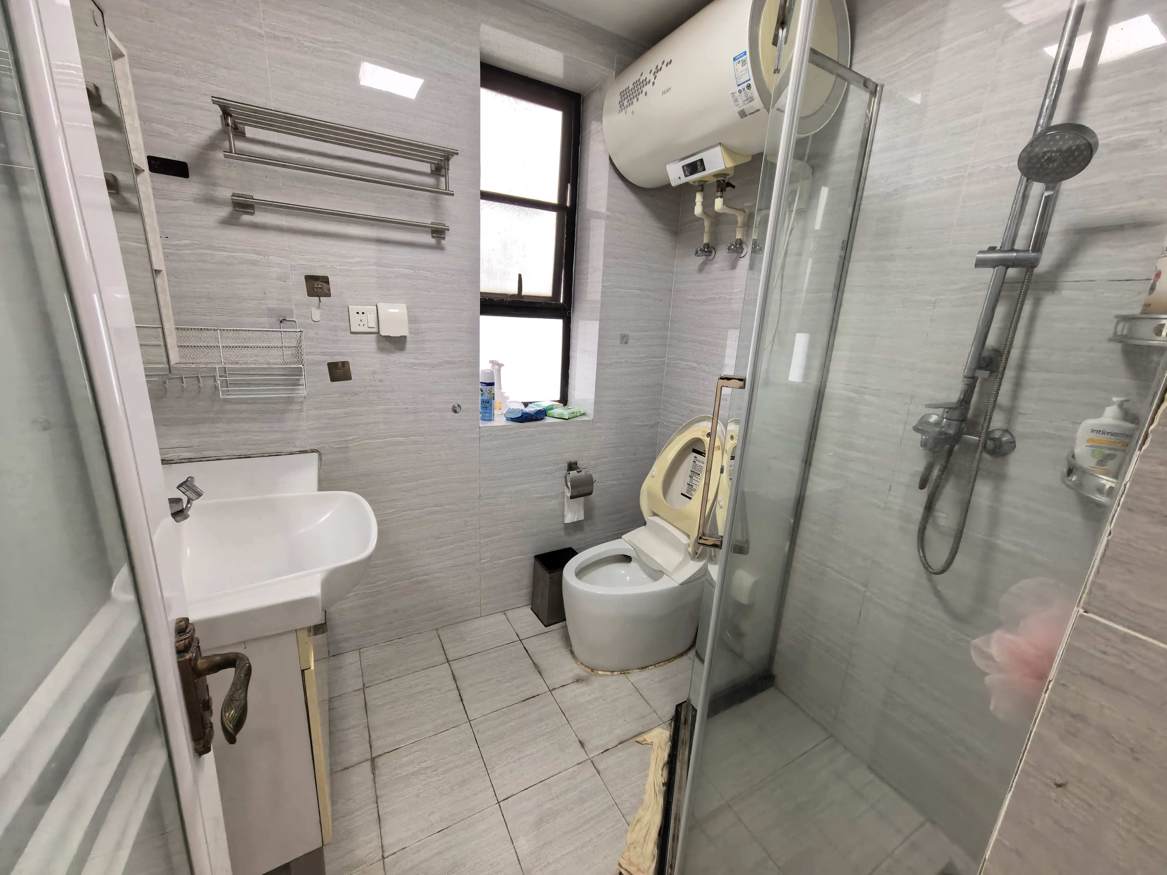 盛达景都三期  2室2厅1卫    3100.0元/月室内图