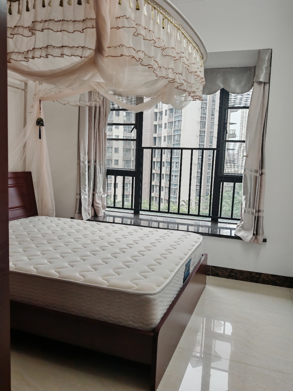 滨江海岸二期  2室2厅2卫    149.8万室内图