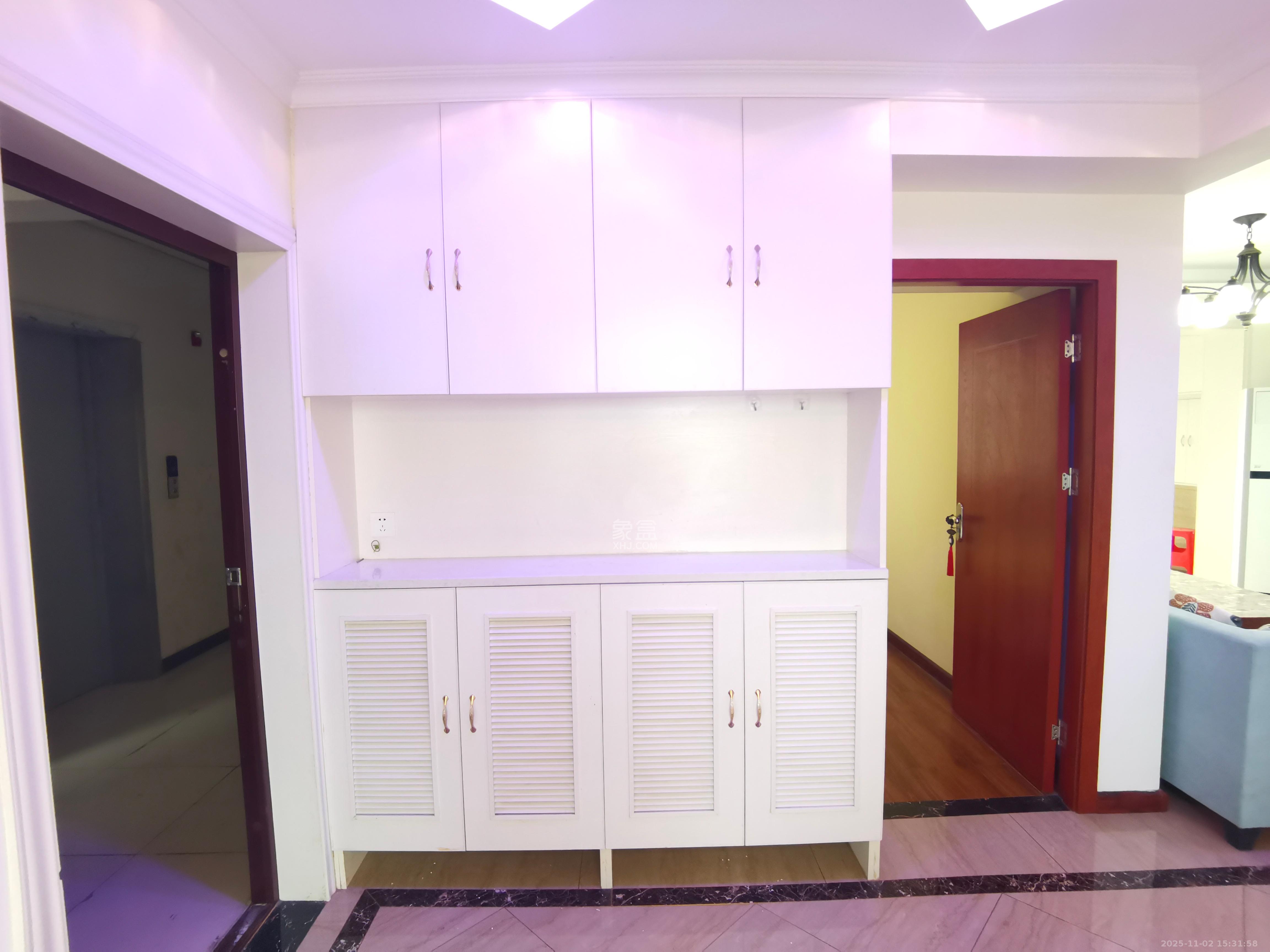 洋湖和园(福联嘉苑) 3室2厅2卫 2600.0元/月 洋湖和园(福联嘉苑) 3室2厅2卫 2600.0元/月室内图