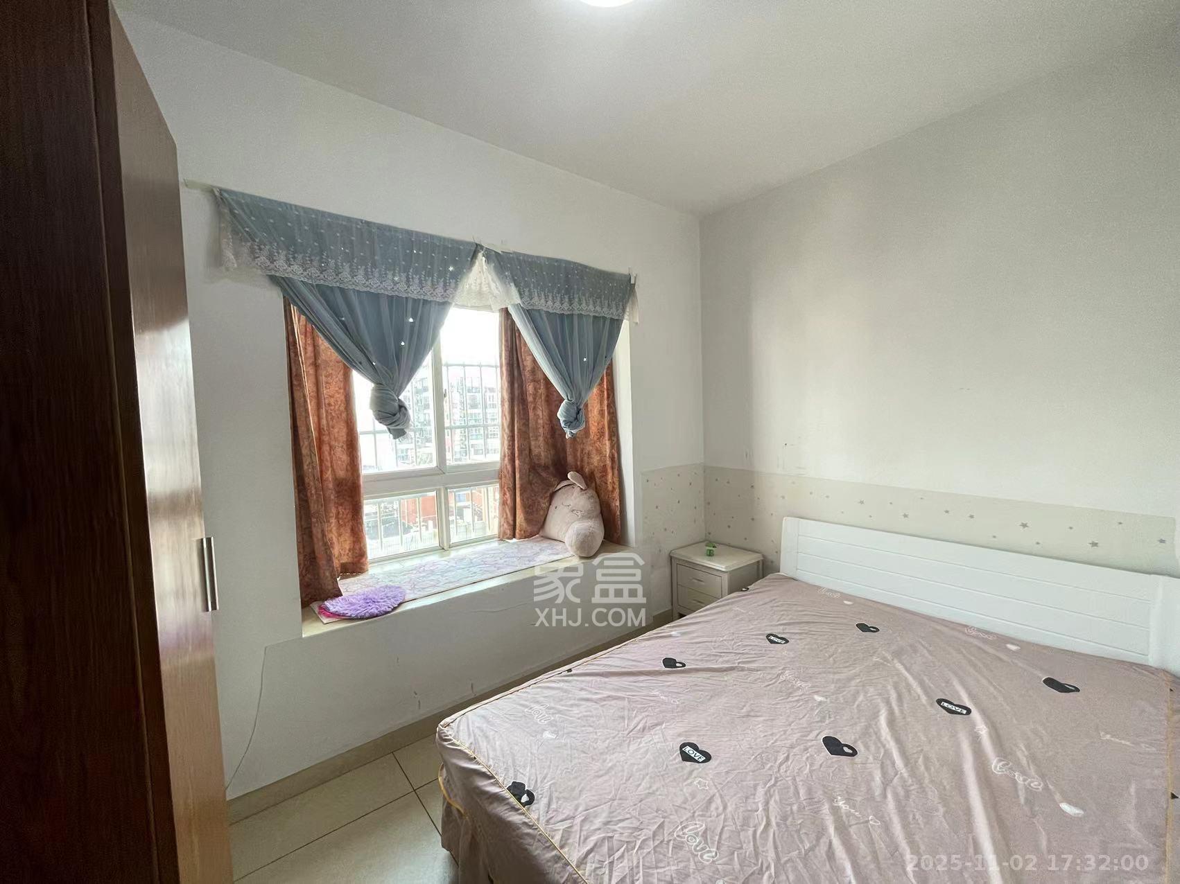 星典时代 2室2厅1卫 2100.0元/月 星典时代 2室2厅1卫 2100.0元/月室内图