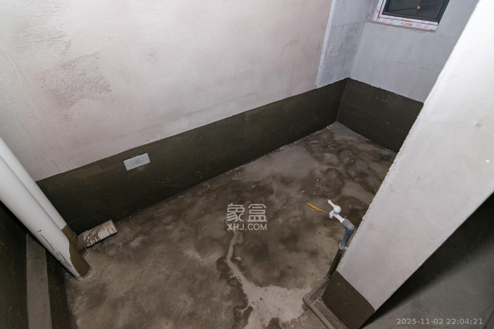 澳海望洲府 4室2厅2卫 68.8万 澳海望洲府 4室2厅2卫 68.8万卫生间