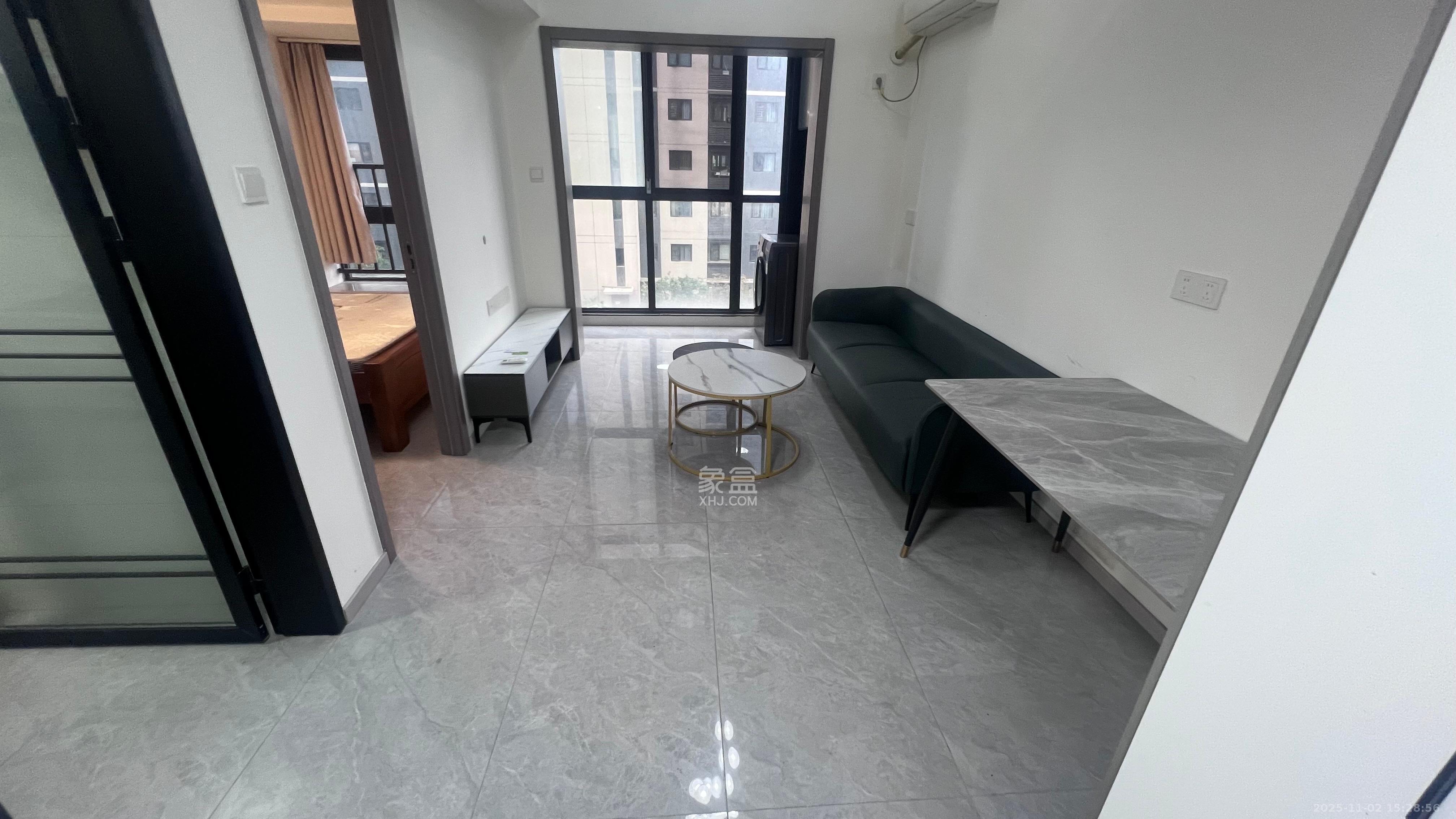 万科金色梦想A区  3室1厅1卫    2200.0元/月室内图