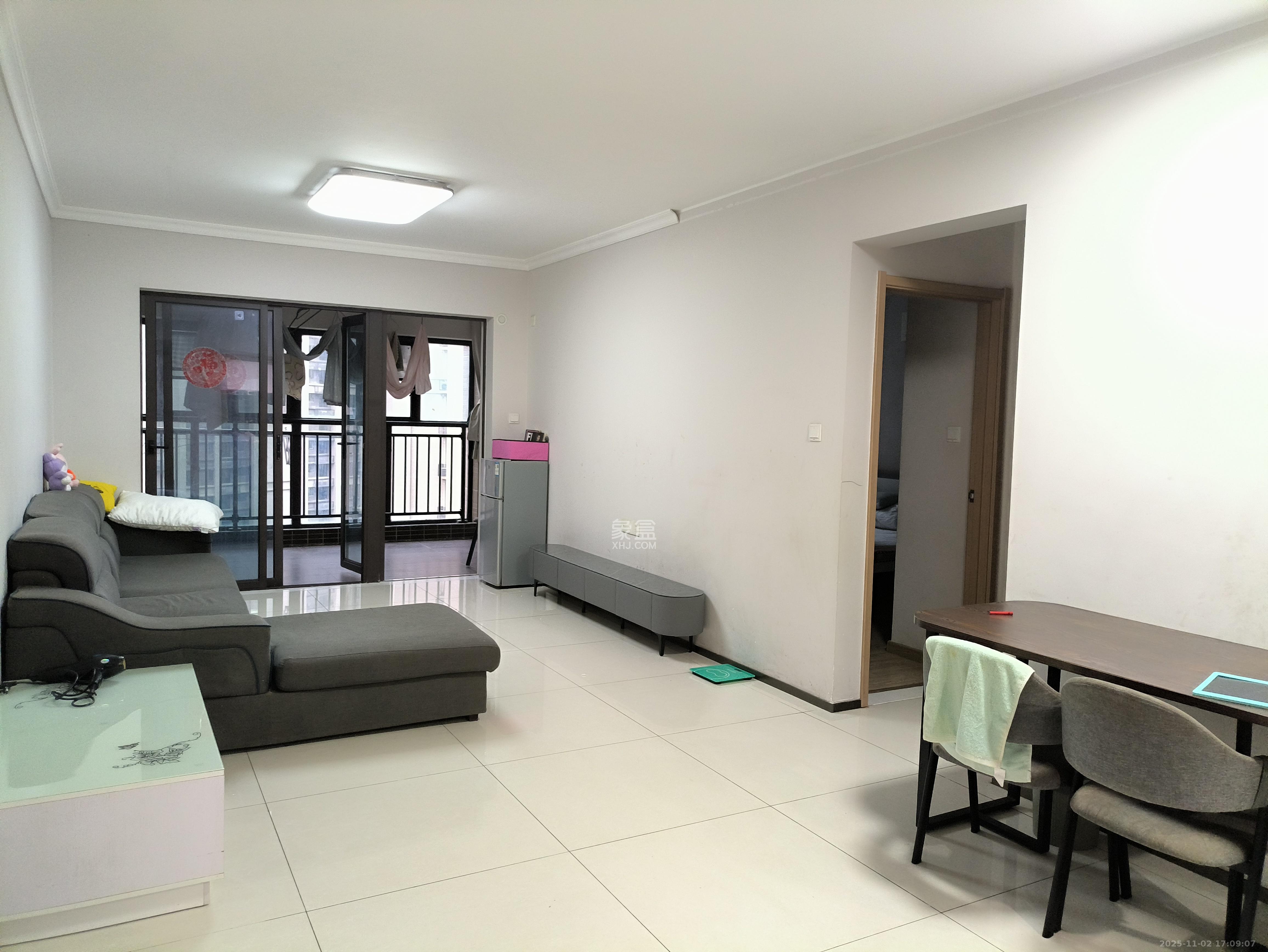 时代倾城二期 2室2厅1卫 1800.0元/月 时代倾城二期 2室2厅1卫 1800.0元/月室内图