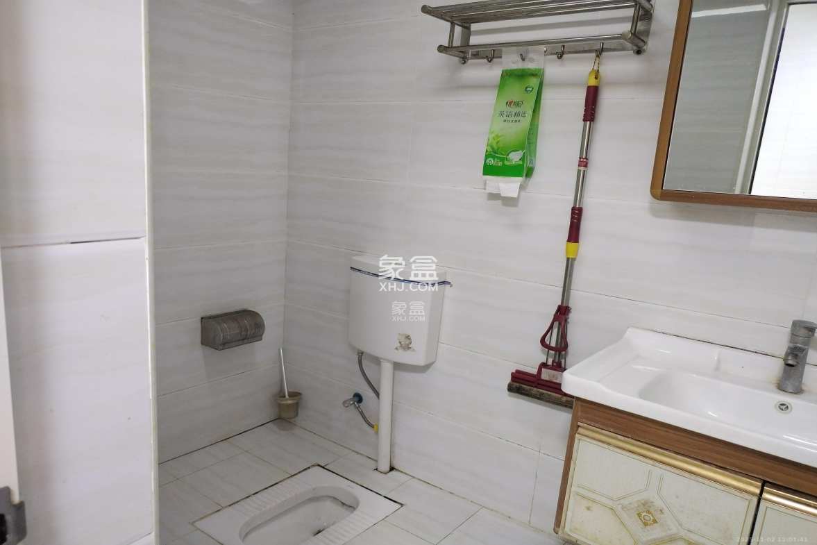 玛丽的花园(金色阳光家园) 3室2厅1卫 2000.0元/月 玛丽的花园(金色阳光家园) 3室2厅1卫 2000.0元/月室内图