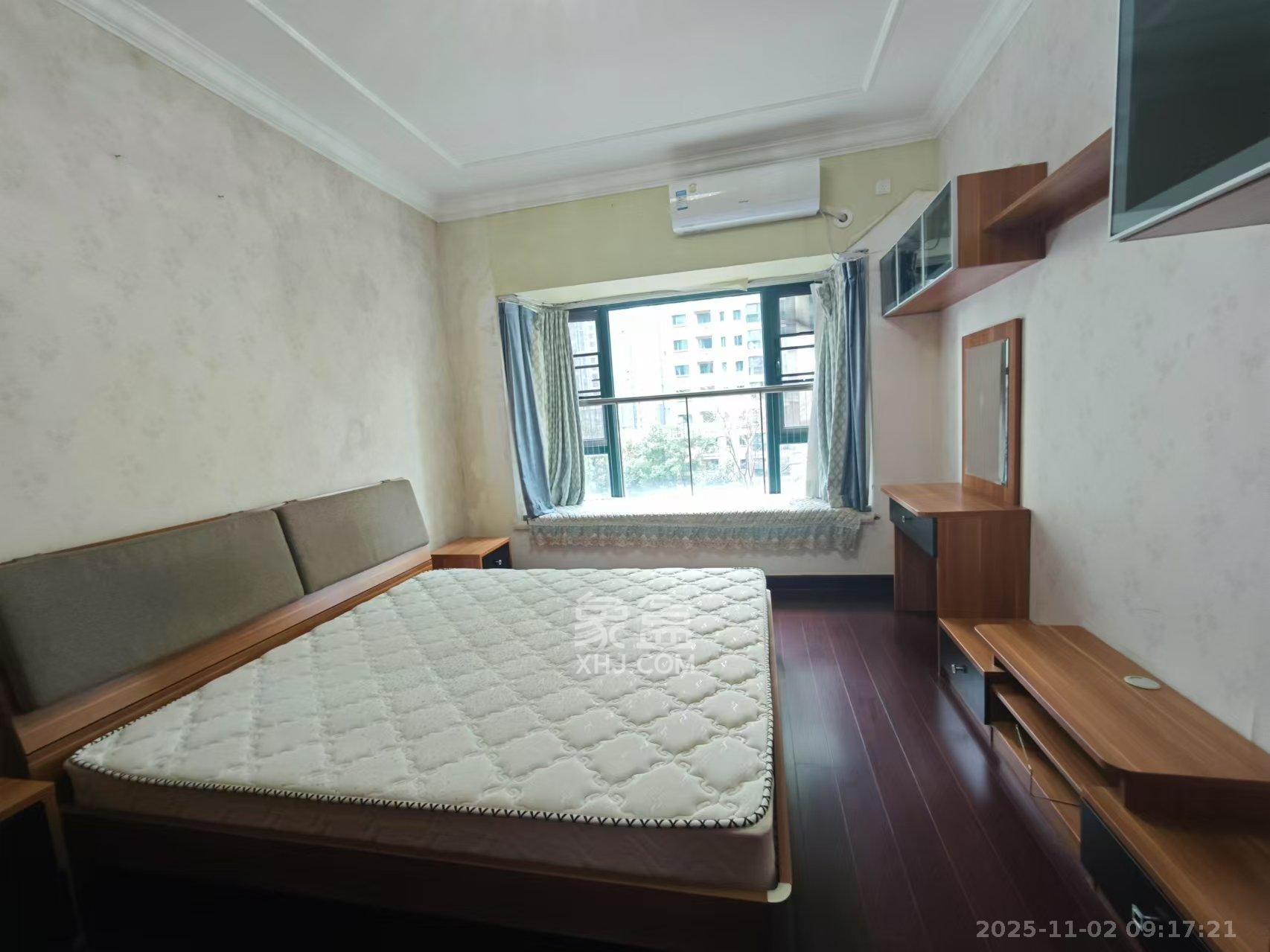 恒大翡翠华庭  3室2厅1卫    2000.0元/月室内图