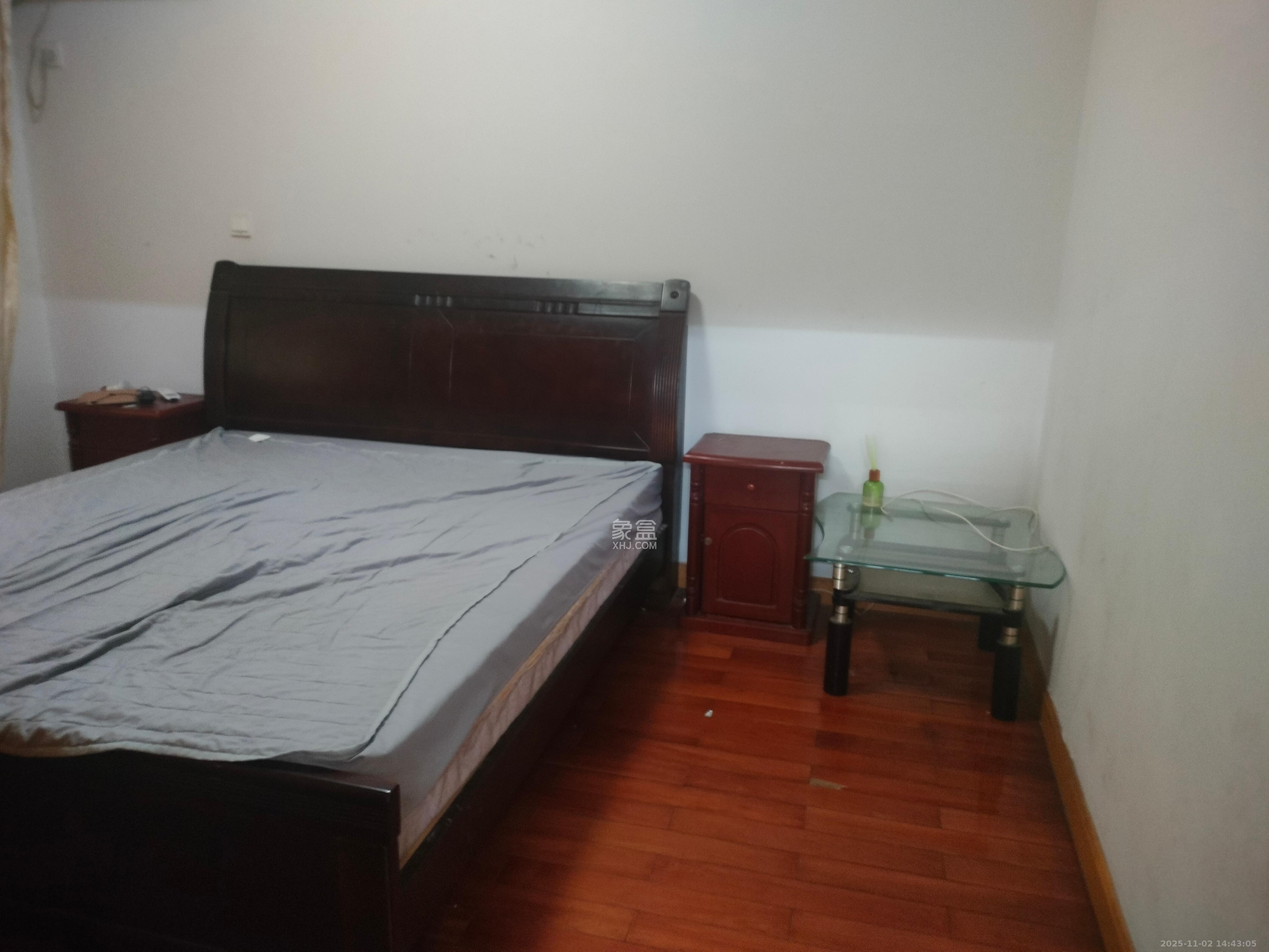 长坡社区  2室1厅1卫    1600.0元/月室内图