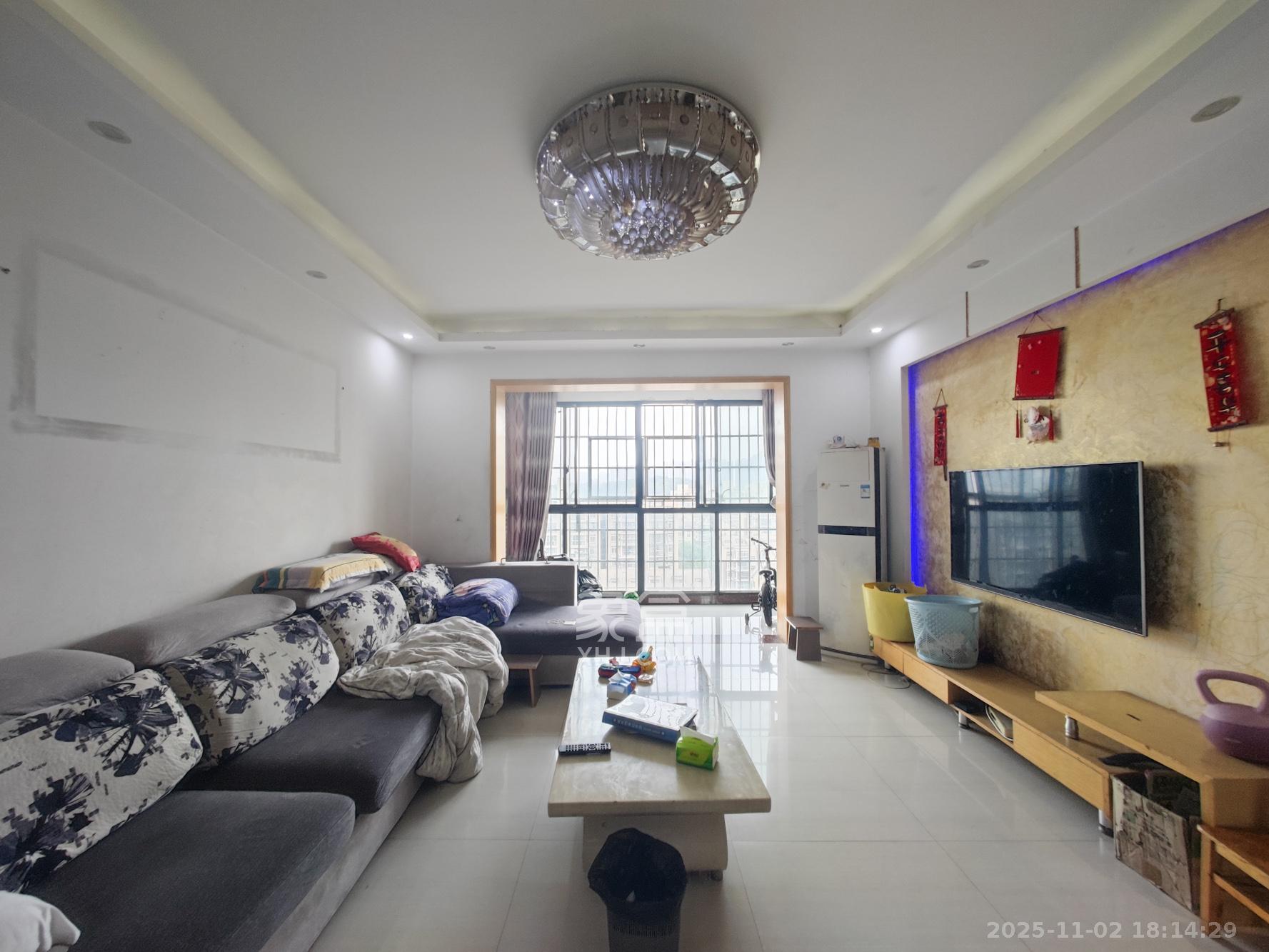 丰园城（鄱阳小区二期）  3室2厅2卫    73.8万