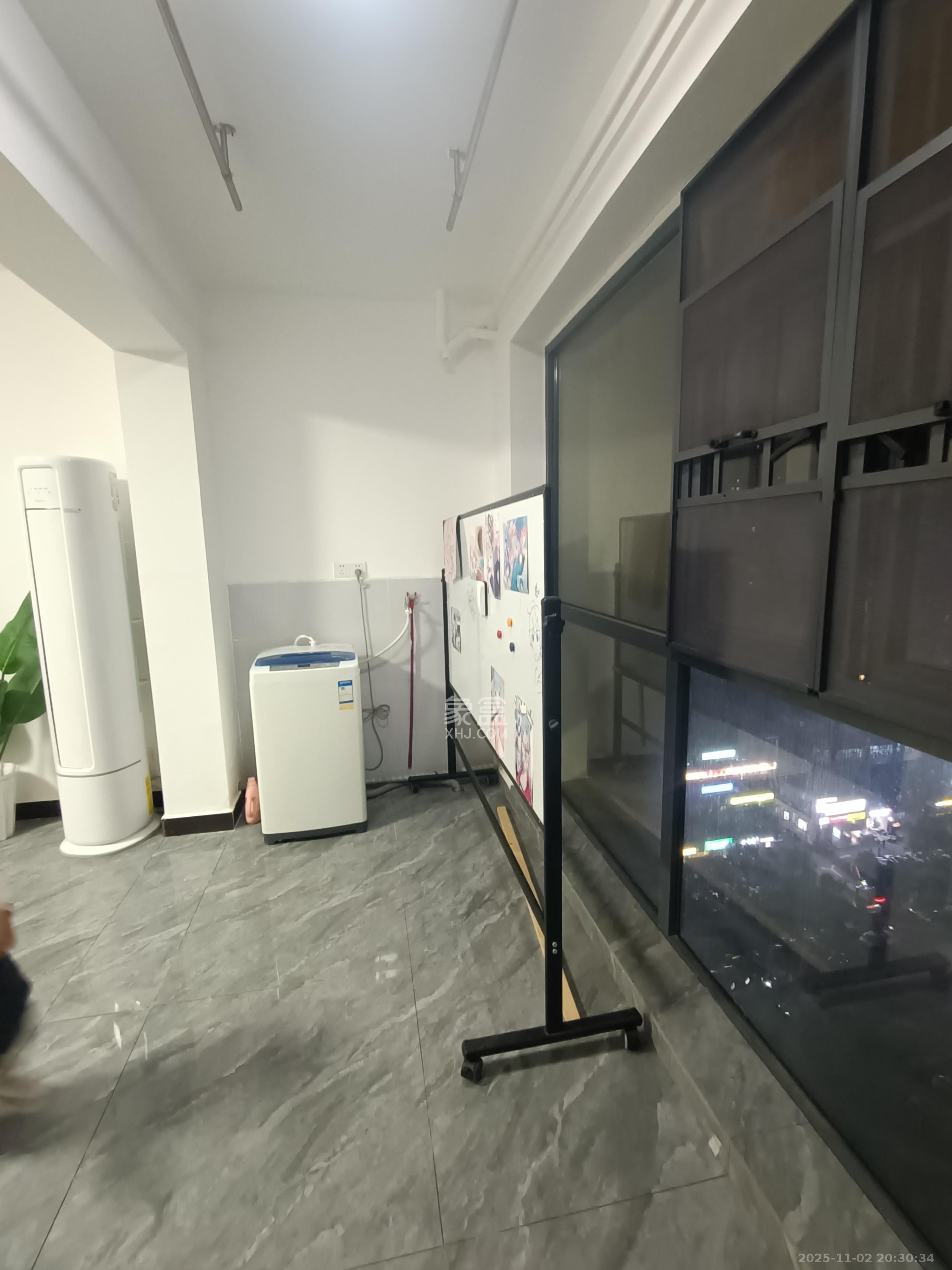 福晟钱隆国际（晟冉景苑）  4室2厅2卫    2800.0元/月