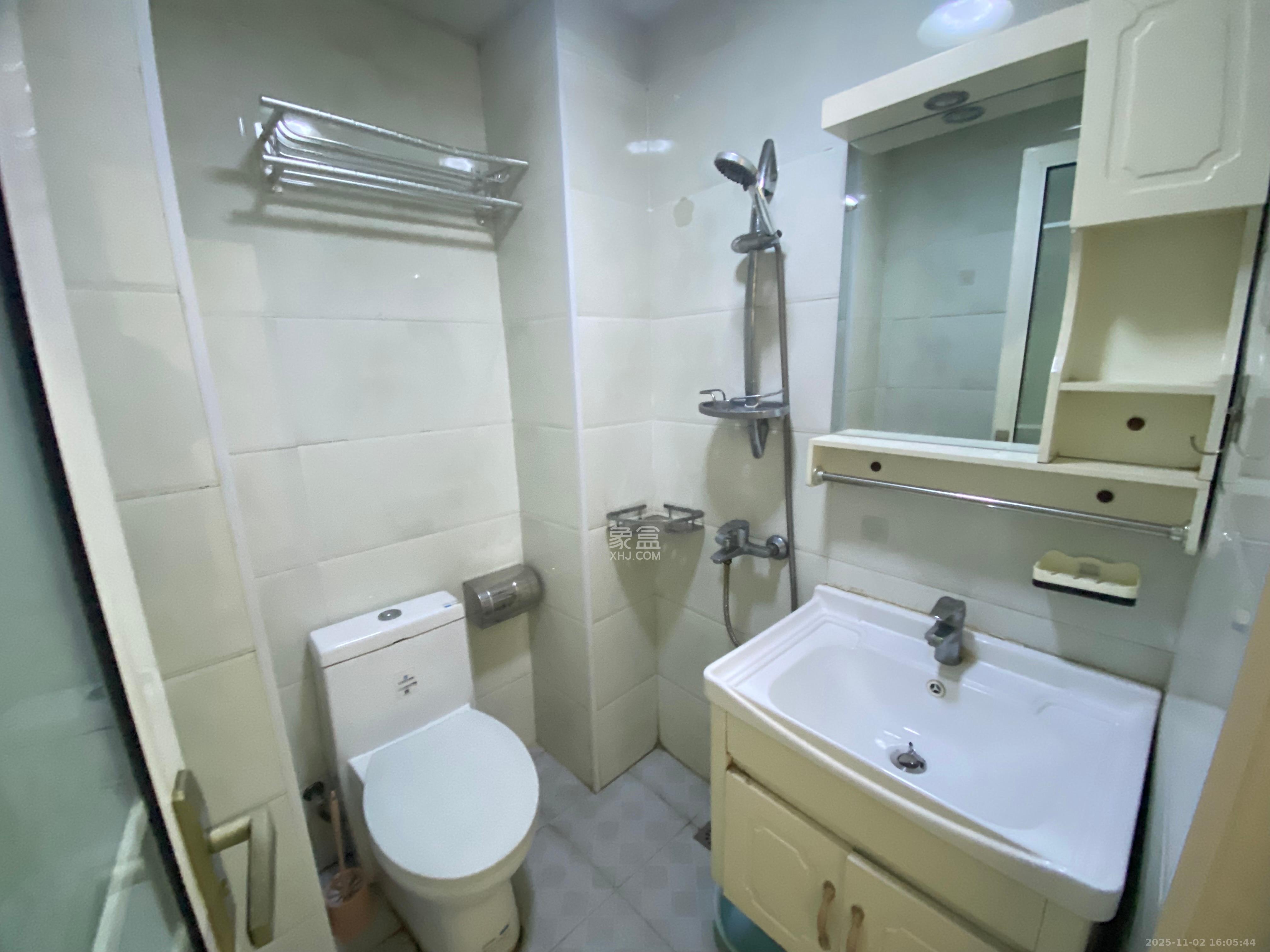 欧亚达国际广场 1室1厅1卫 1350.0元/月 欧亚达国际广场 1室1厅1卫 1350.0元/月室内图