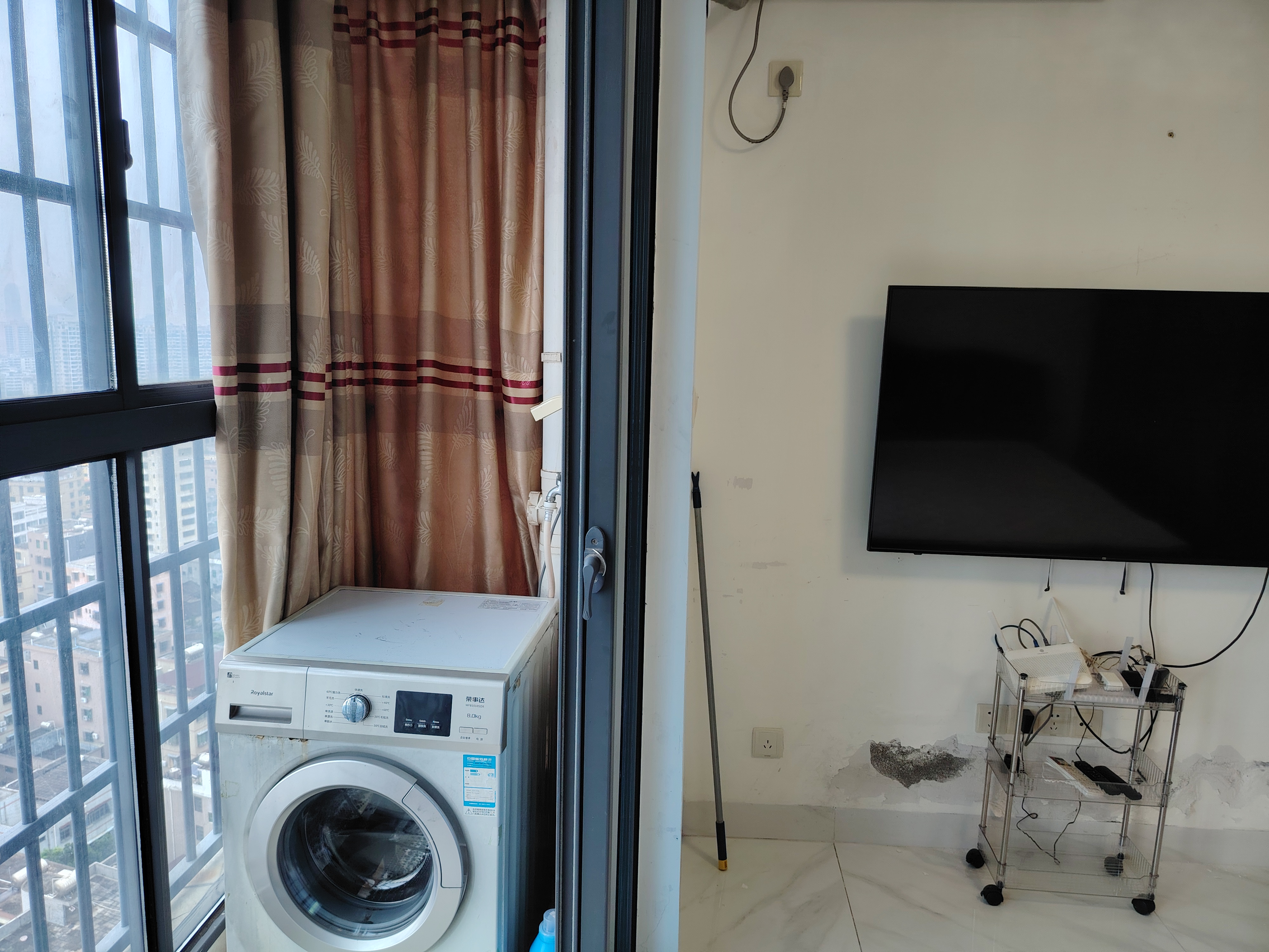 鑫海华庭  1室1厅1卫    1600.0元/月室内图