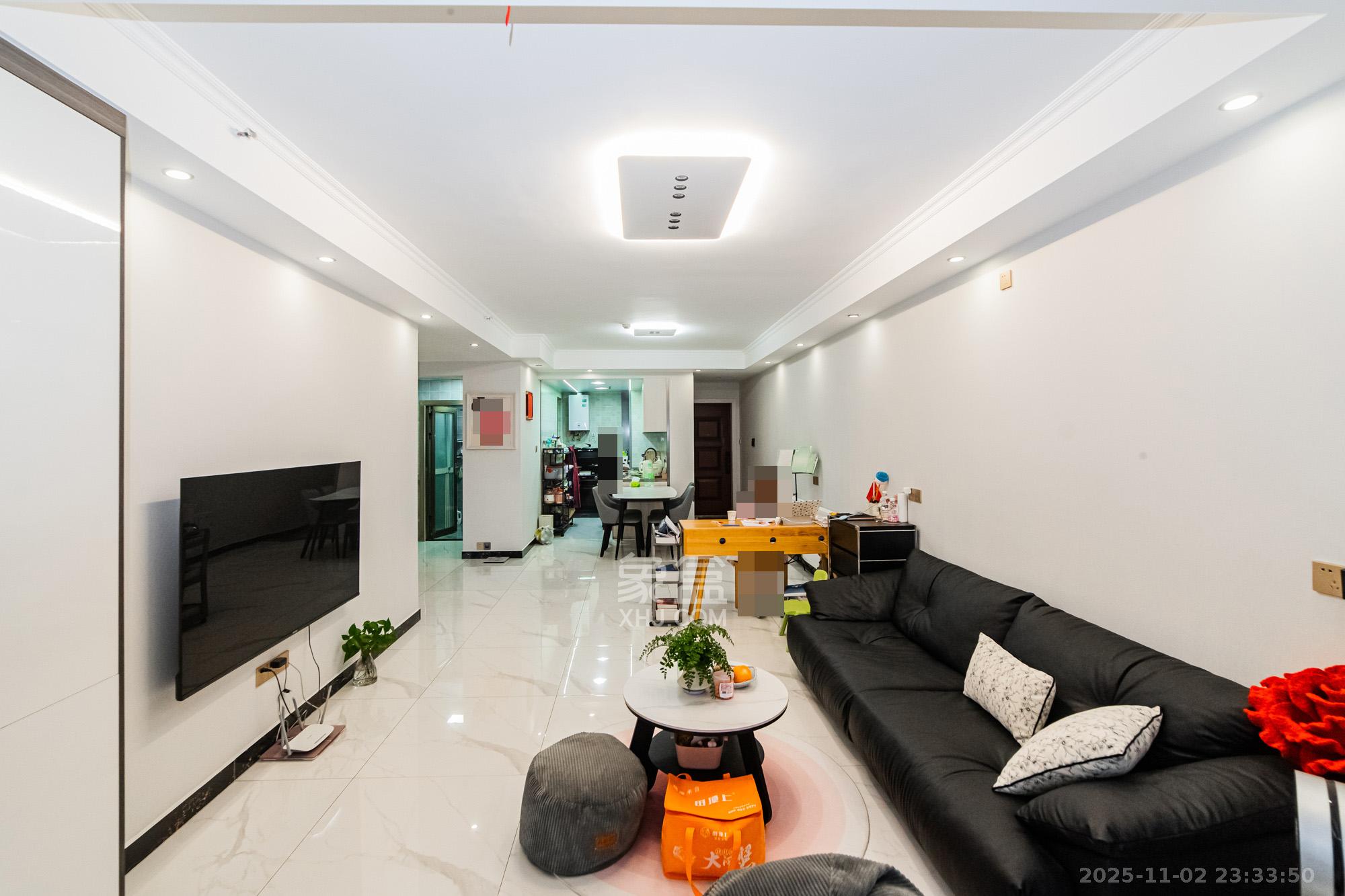 北辰三角洲C2区  3室2厅1卫    148.8万客厅