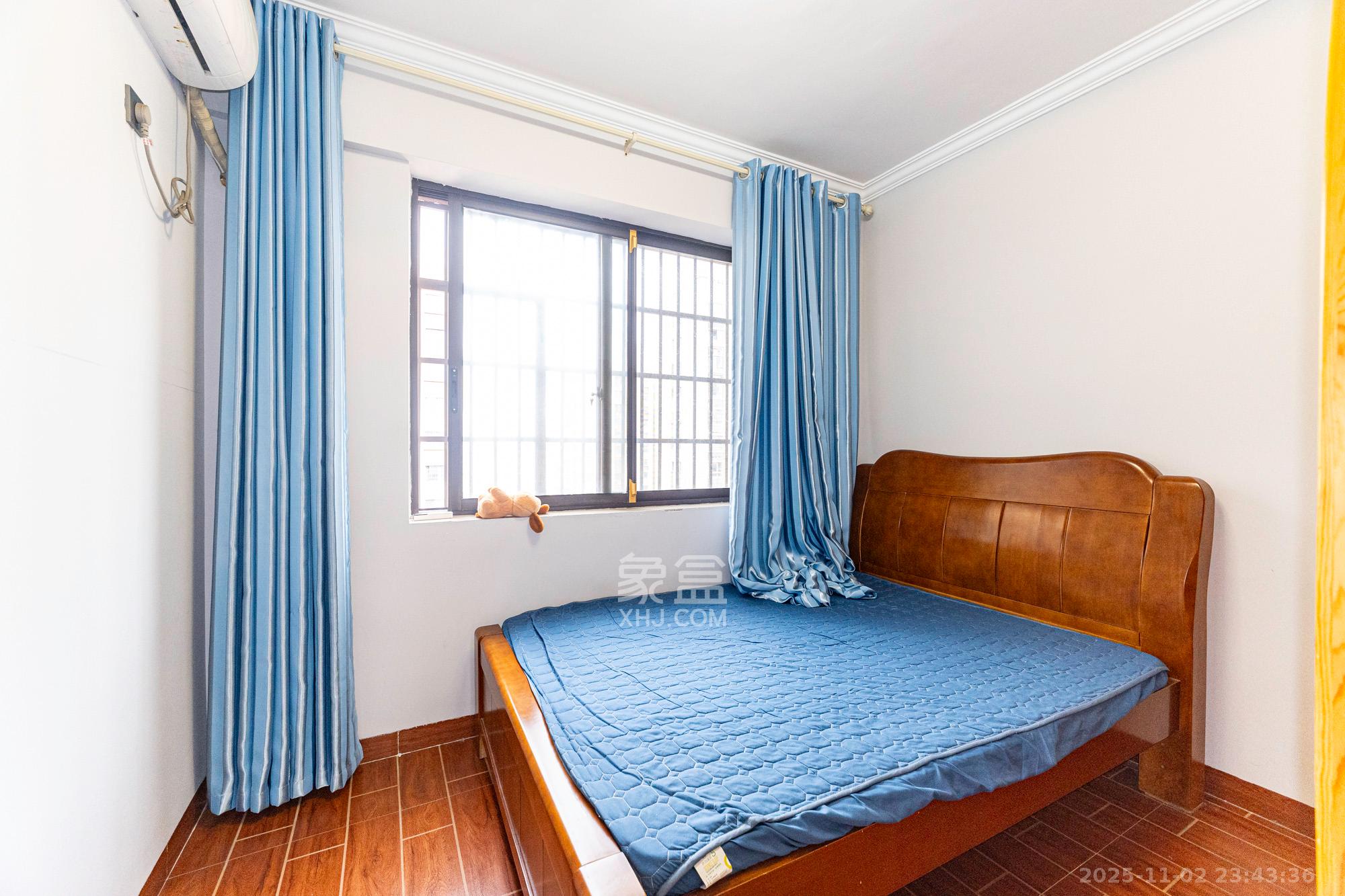 东方美地  3室2厅2卫    78.8万卧室