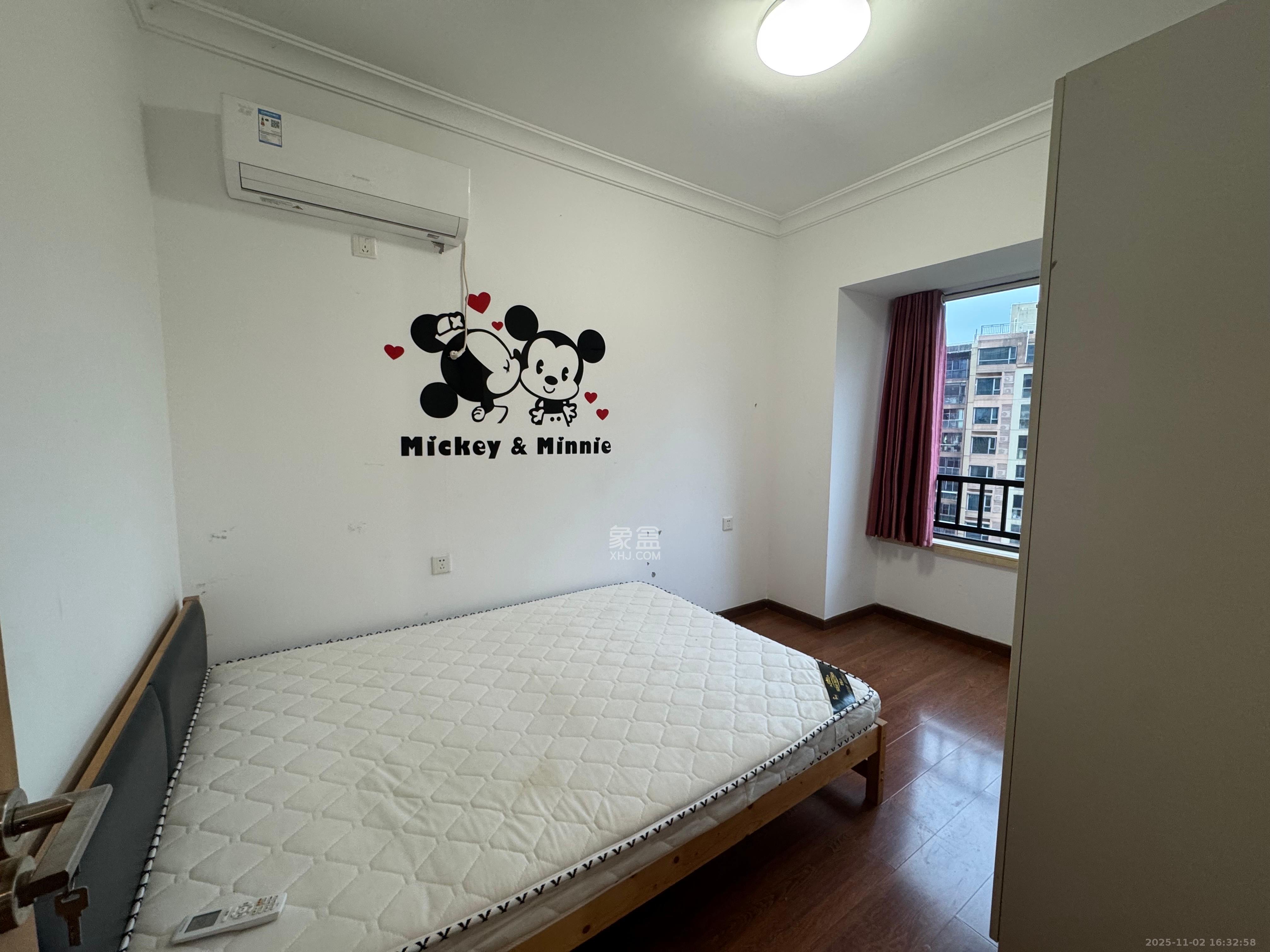 珠江好世界  4室2厅2卫    3000.0元/月室内图