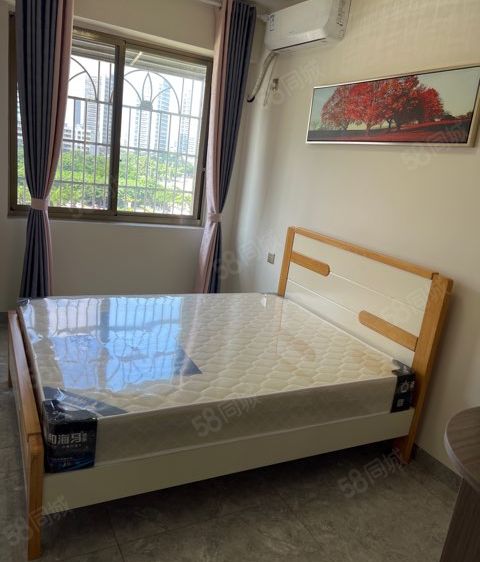 瑞丰公寓  3室2厅2卫    146.0万客厅