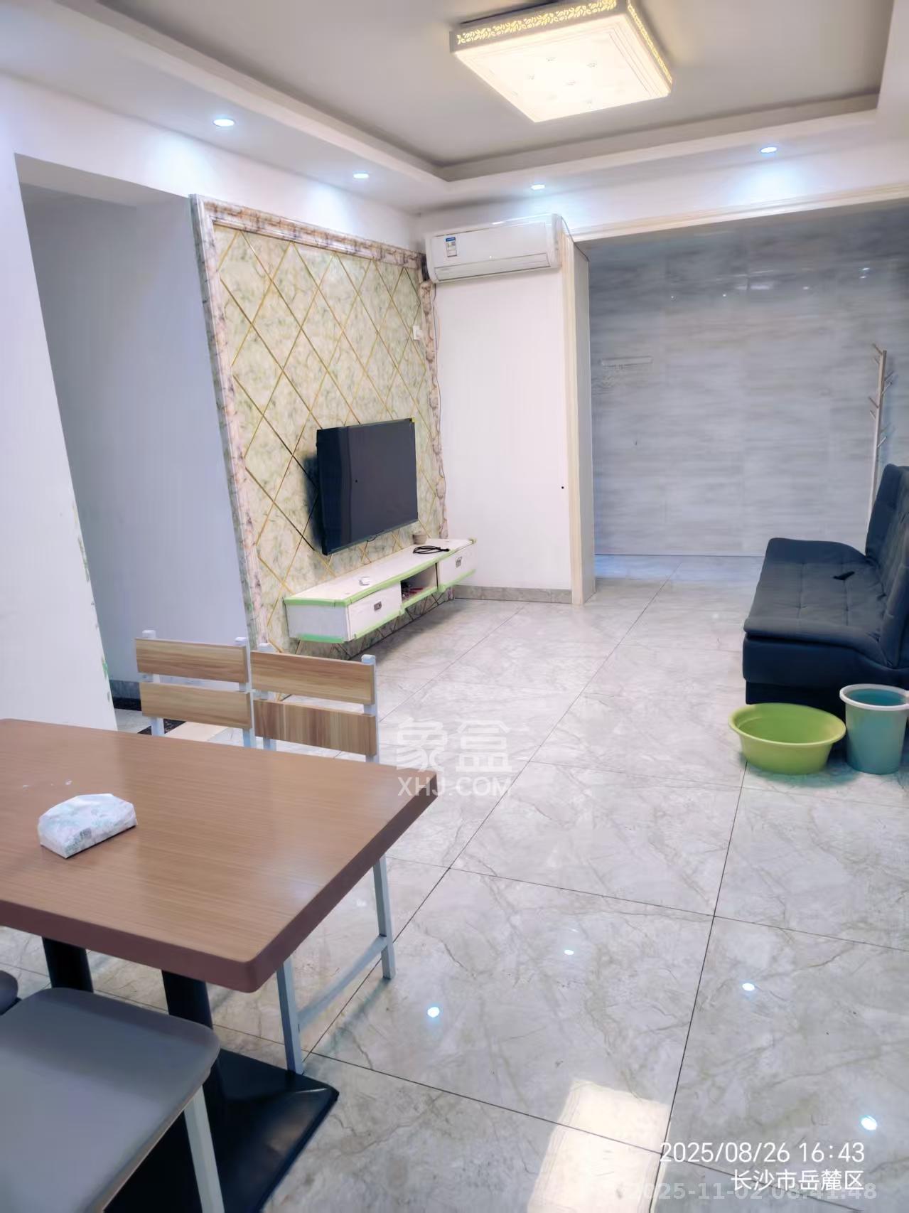 西子湖畔沃府 3室2厅1卫 2600.0元/月 西子湖畔沃府 3室2厅1卫 2600.0元/月室内图