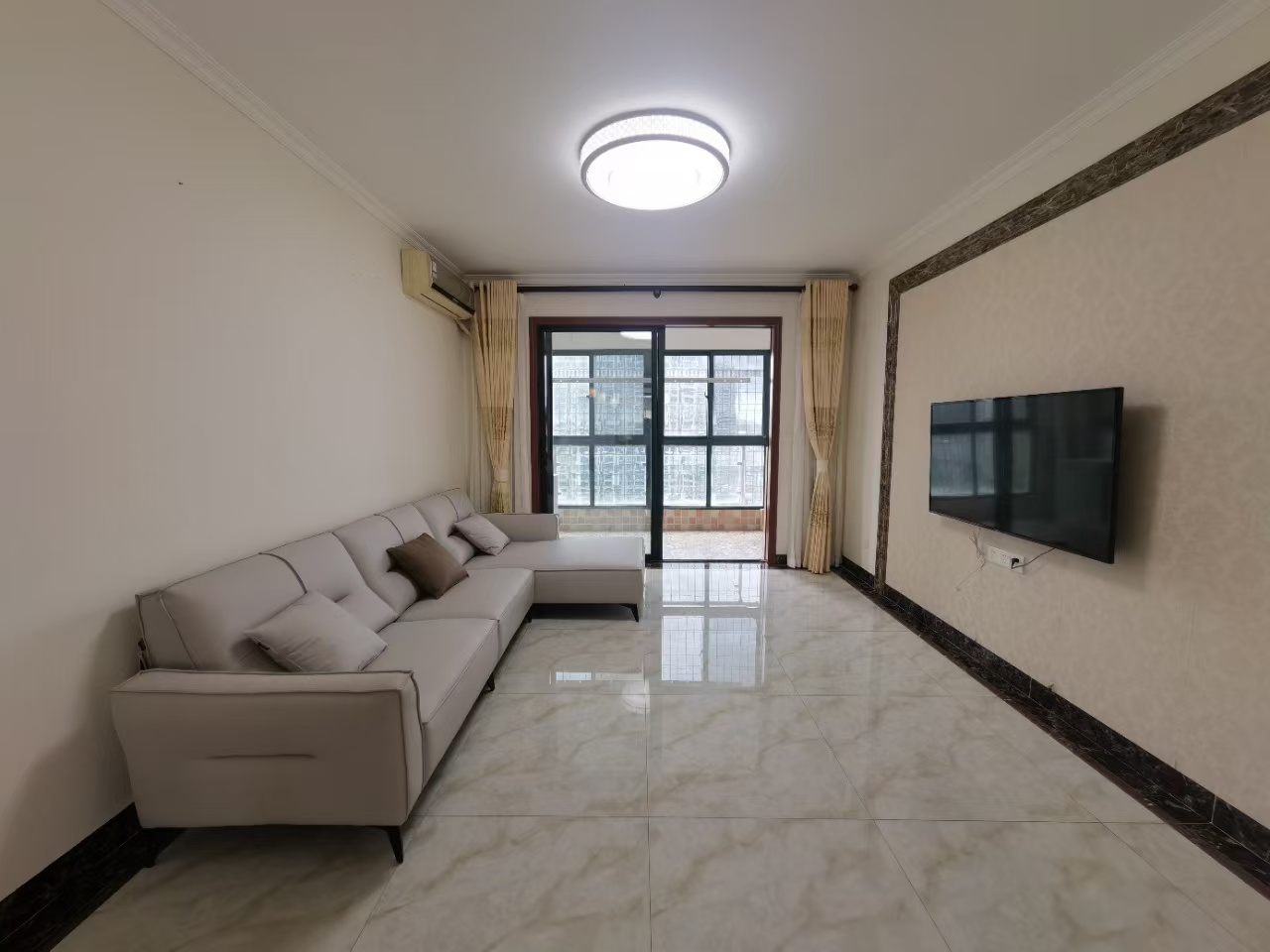 海阔天空-国瑞城四期（爵仕苑）  2室2厅1卫    4200.0元/月室内图