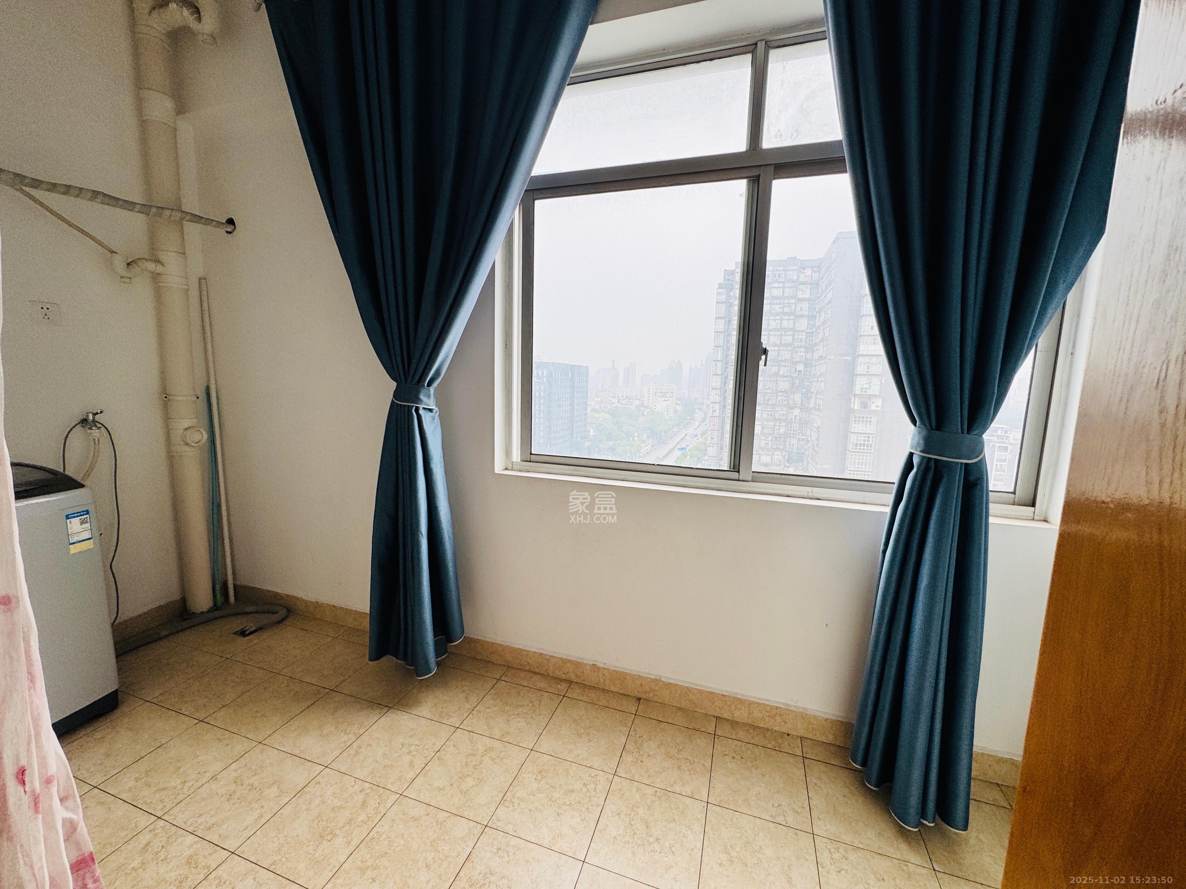 滴翠园天瑞新城  1室1厅1卫    1000.0元/月室内图