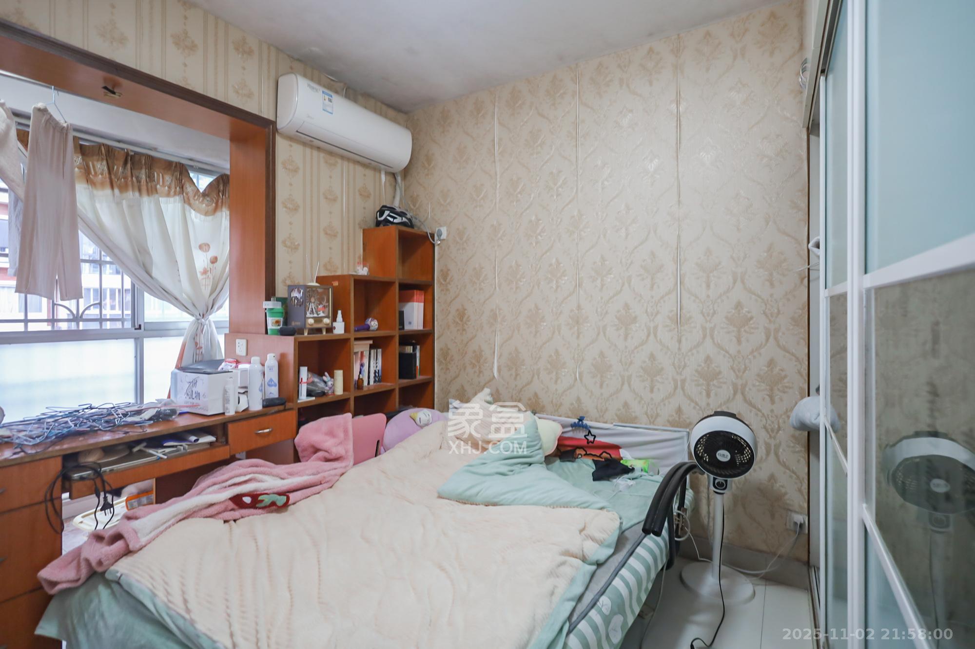 湘许嘉园  3室2厅1卫    123.0万卧室