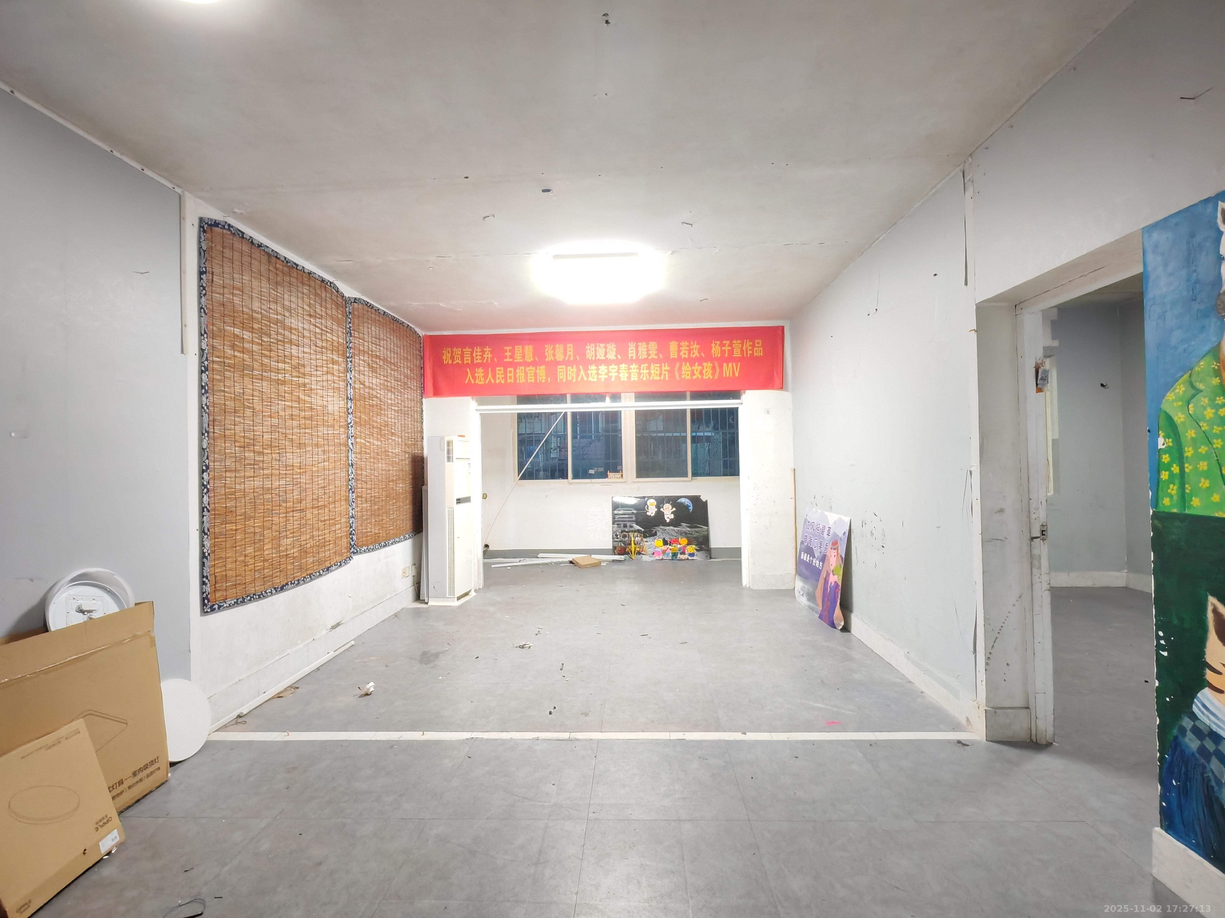 荷花园电信宿舍（天辰荷花苑）  2室0厅0卫    2100.0元/月