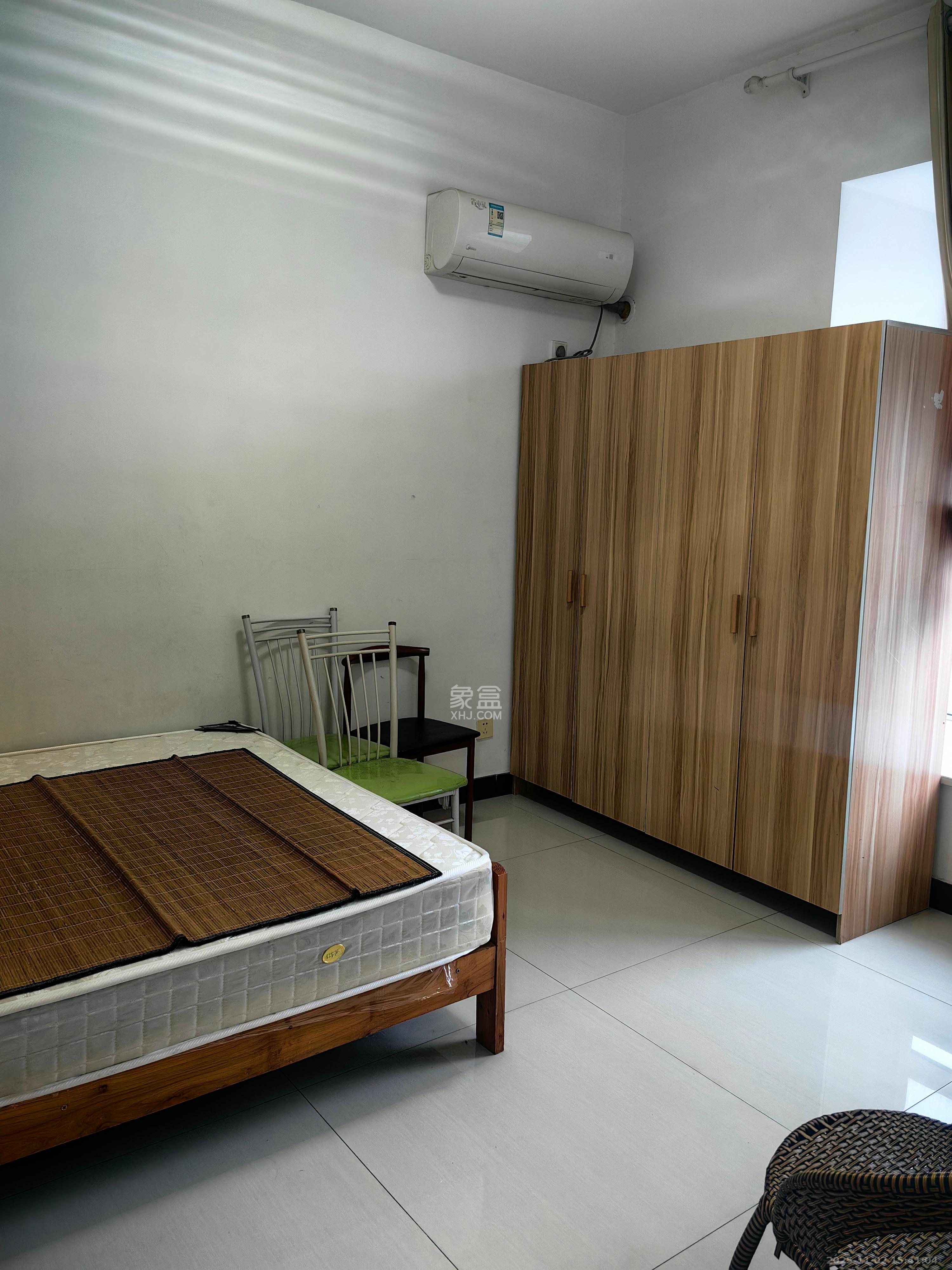 丰园城(鄱阳小区二期)  2室2厅1卫    1800.0元/月 丰园城(鄱阳小区二期)  2室2厅1卫    1800.0元/月室内图