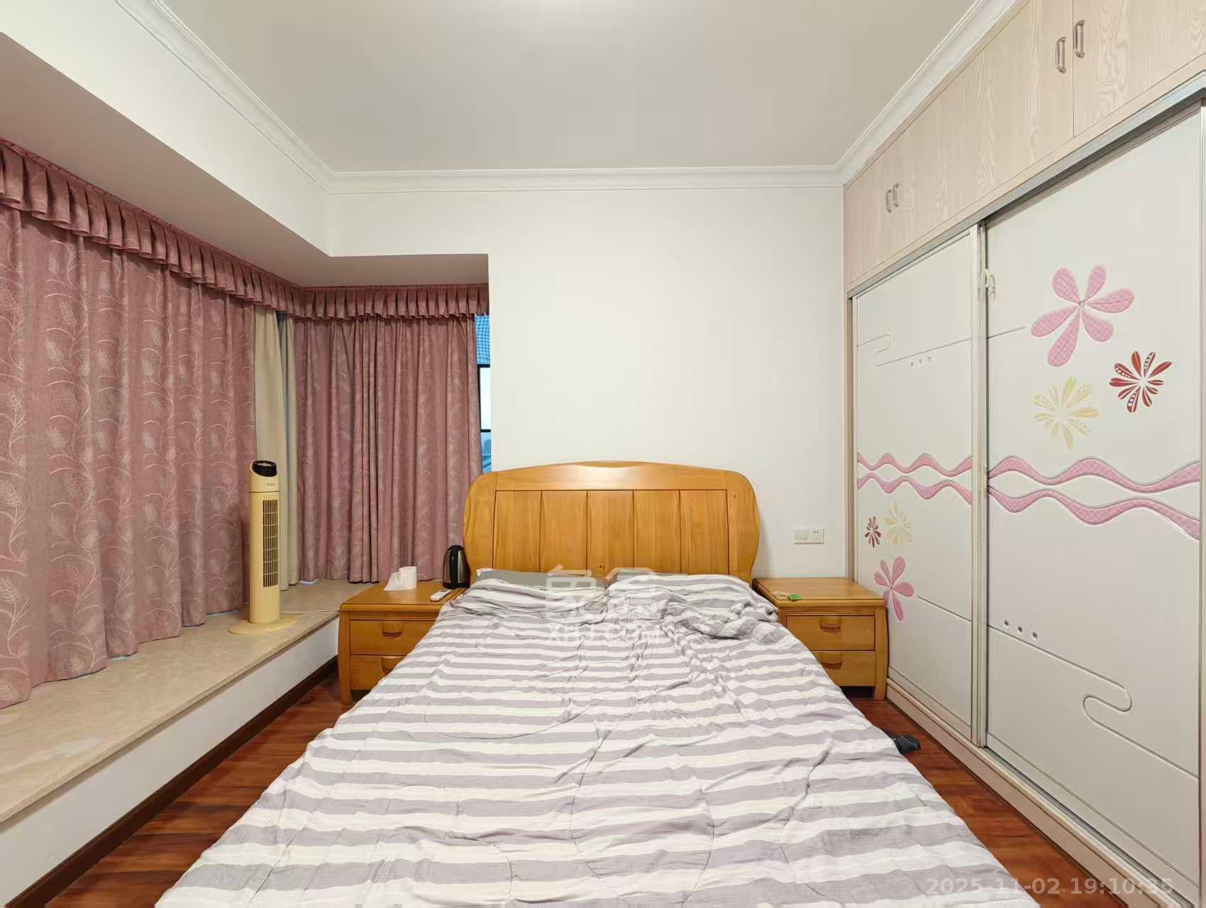 湖南报业文化城(米地亚家园)  3室2厅1卫    2100.0元/月 湖南报业文化城(米地亚家园)  3室2厅1卫    2100.0元/月室内图