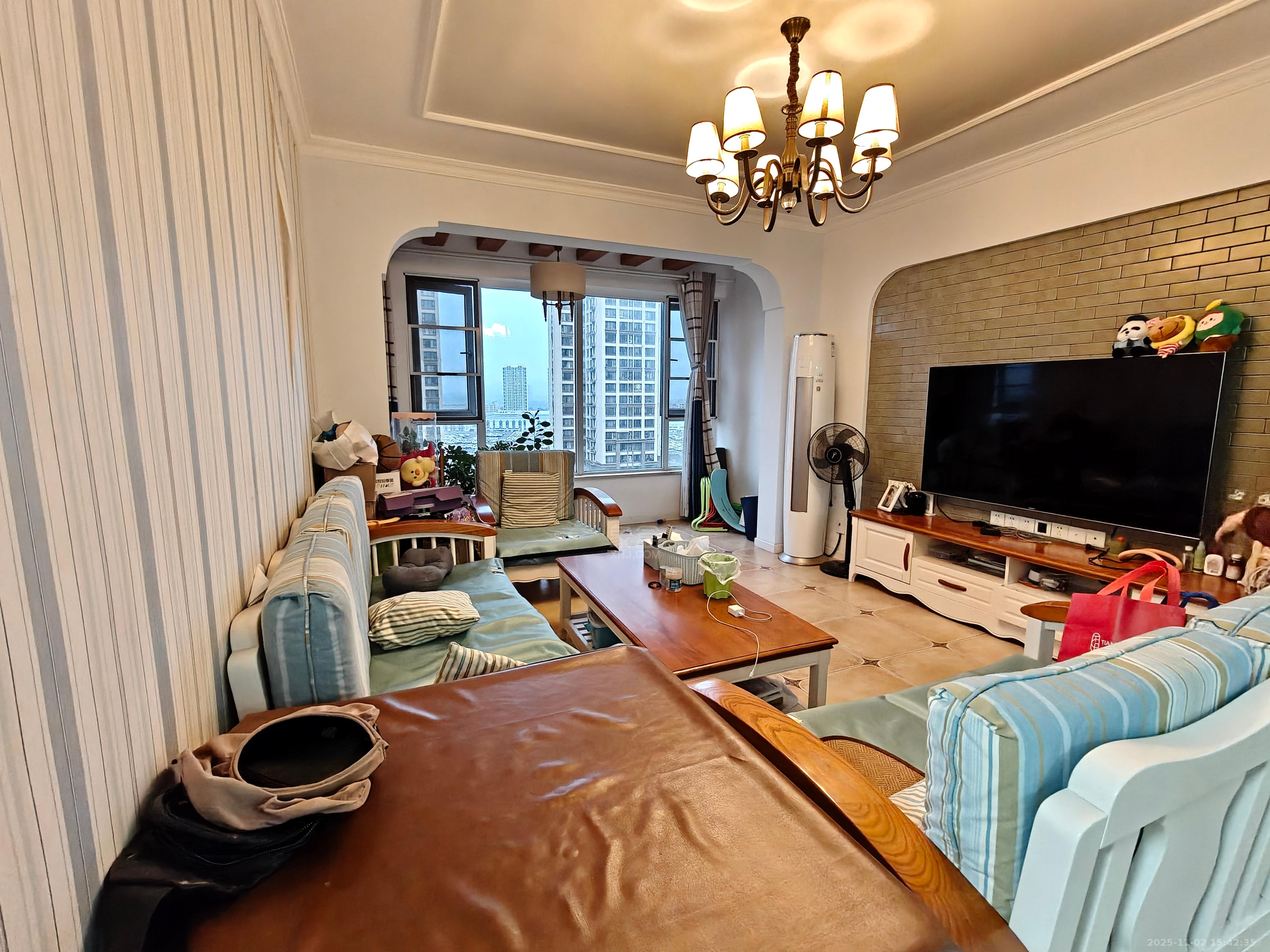 佳兆业金域天下三期  3室2厅2卫    1700.0元/月室内图