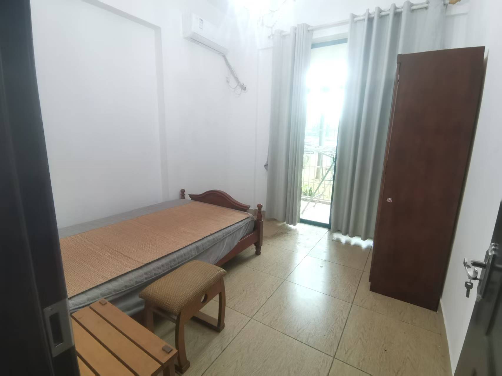 东盛名苑  3室2厅2卫    2800.0元/月室内图