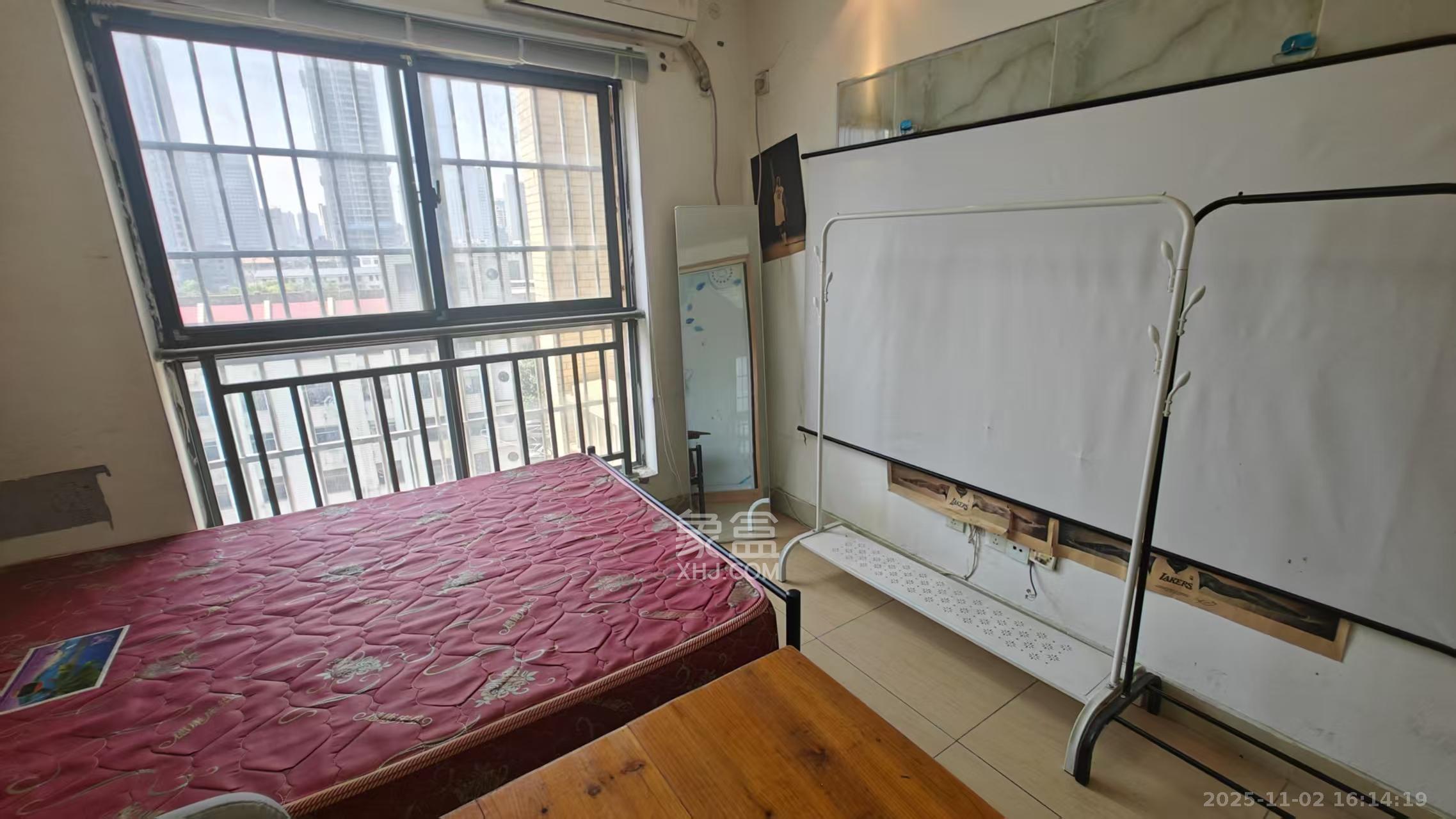 少帅府 1室1厅1卫 1700.0元/月 少帅府 1室1厅1卫 1700.0元/月室内图