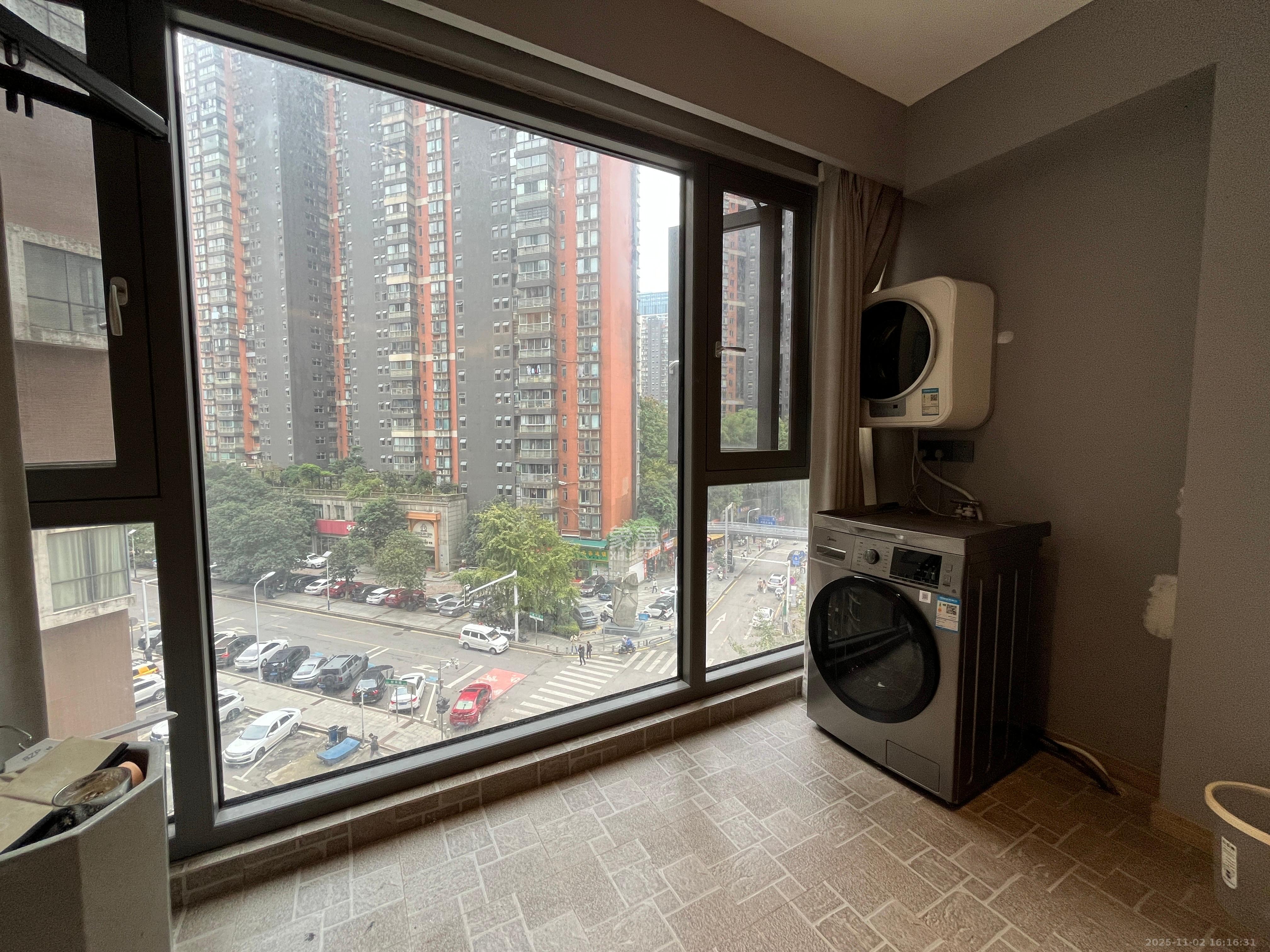 滨江君悦香邸  2室1厅1卫    3500.0元/月室内图