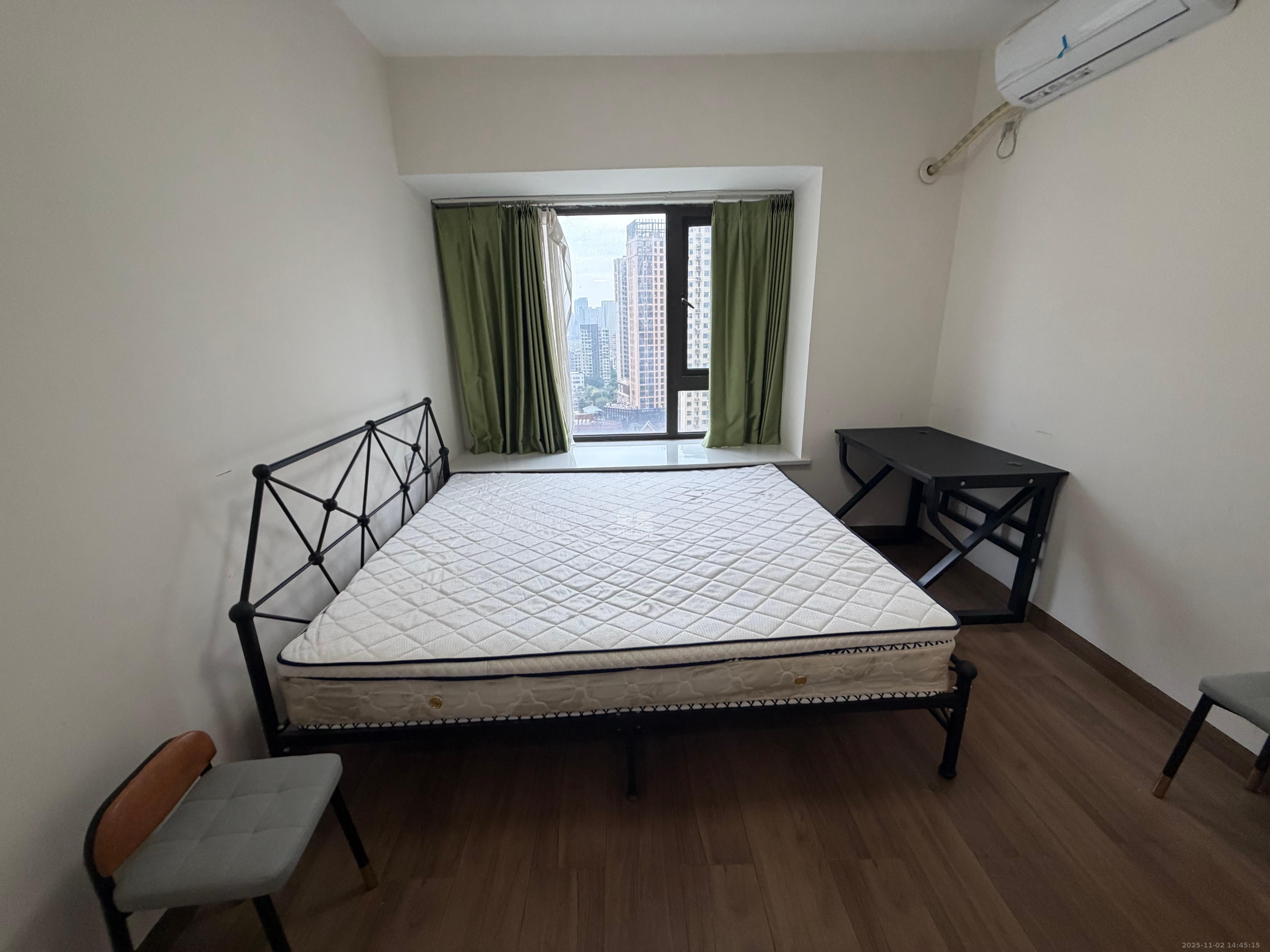 世茂璀璨天城  3室2厅2卫    2800.0元/月室内图