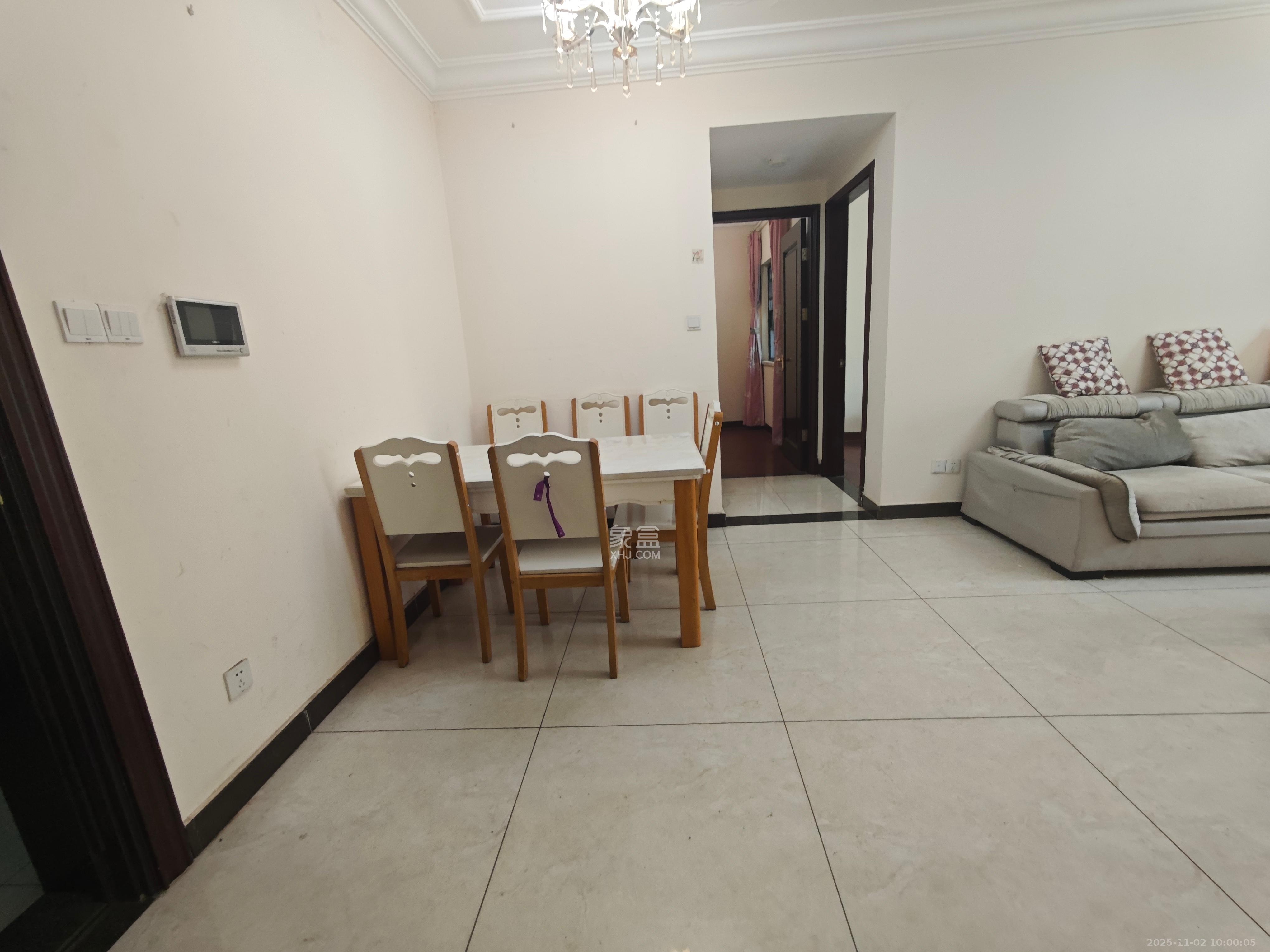 恒大翡翠华庭  3室2厅1卫    2200.0元/月室内图