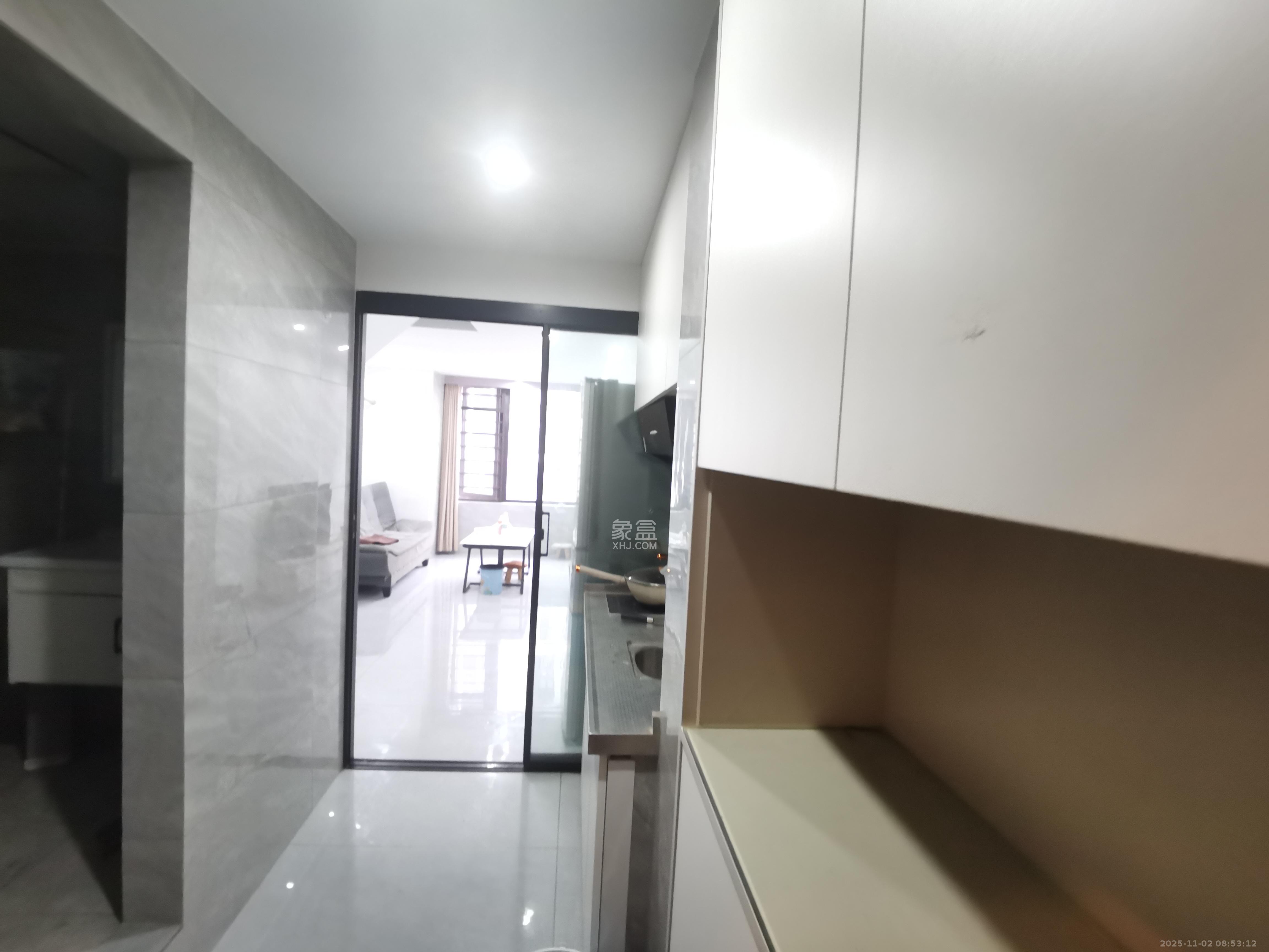 新城悦隽公园  2室1厅1卫    1700.0元/月 新城悦隽公园  2室1厅1卫    1700.0元/月室内图