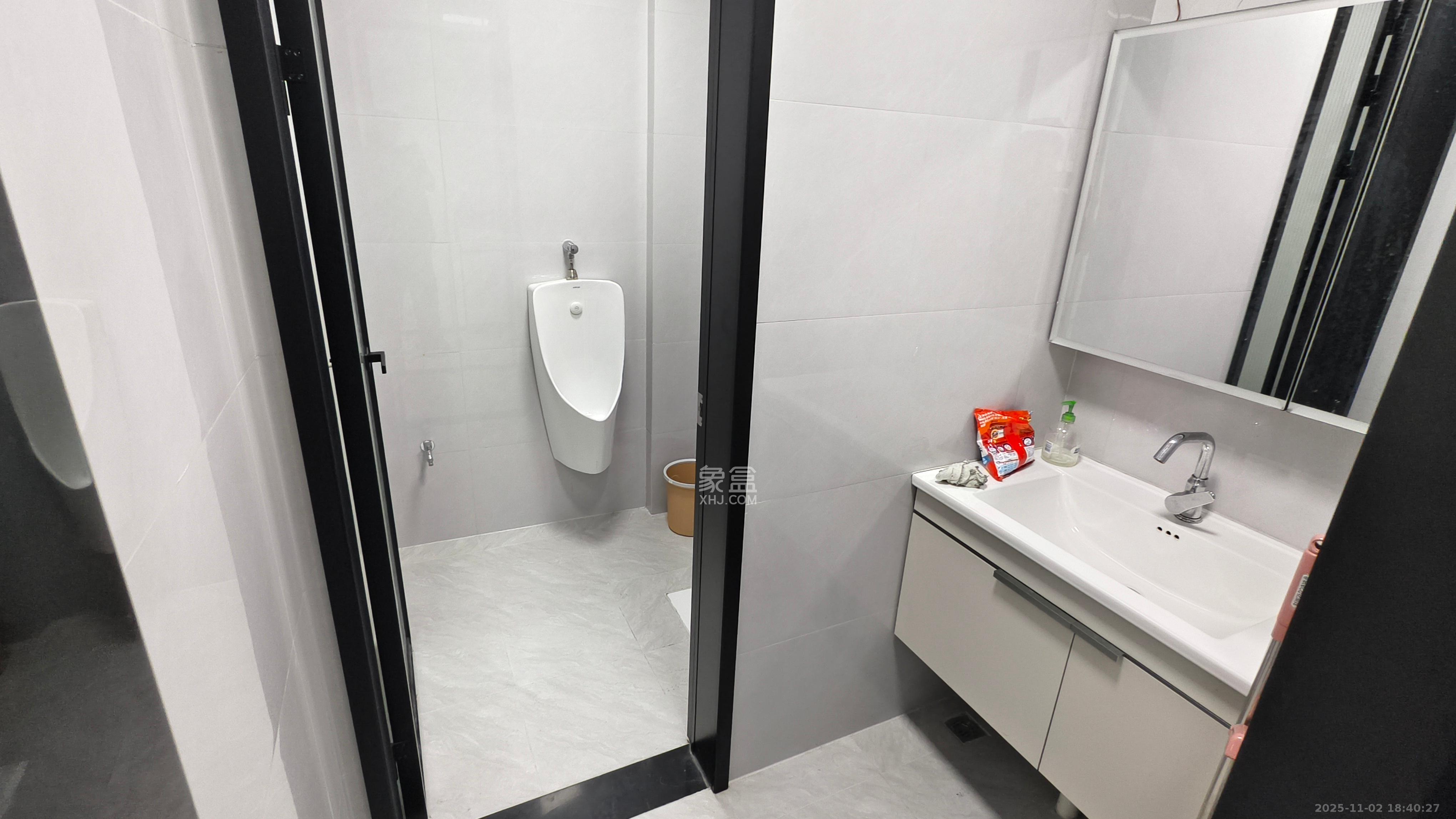 正荣梅溪紫阙台  3室1厅1卫    7000.0元/月室内图