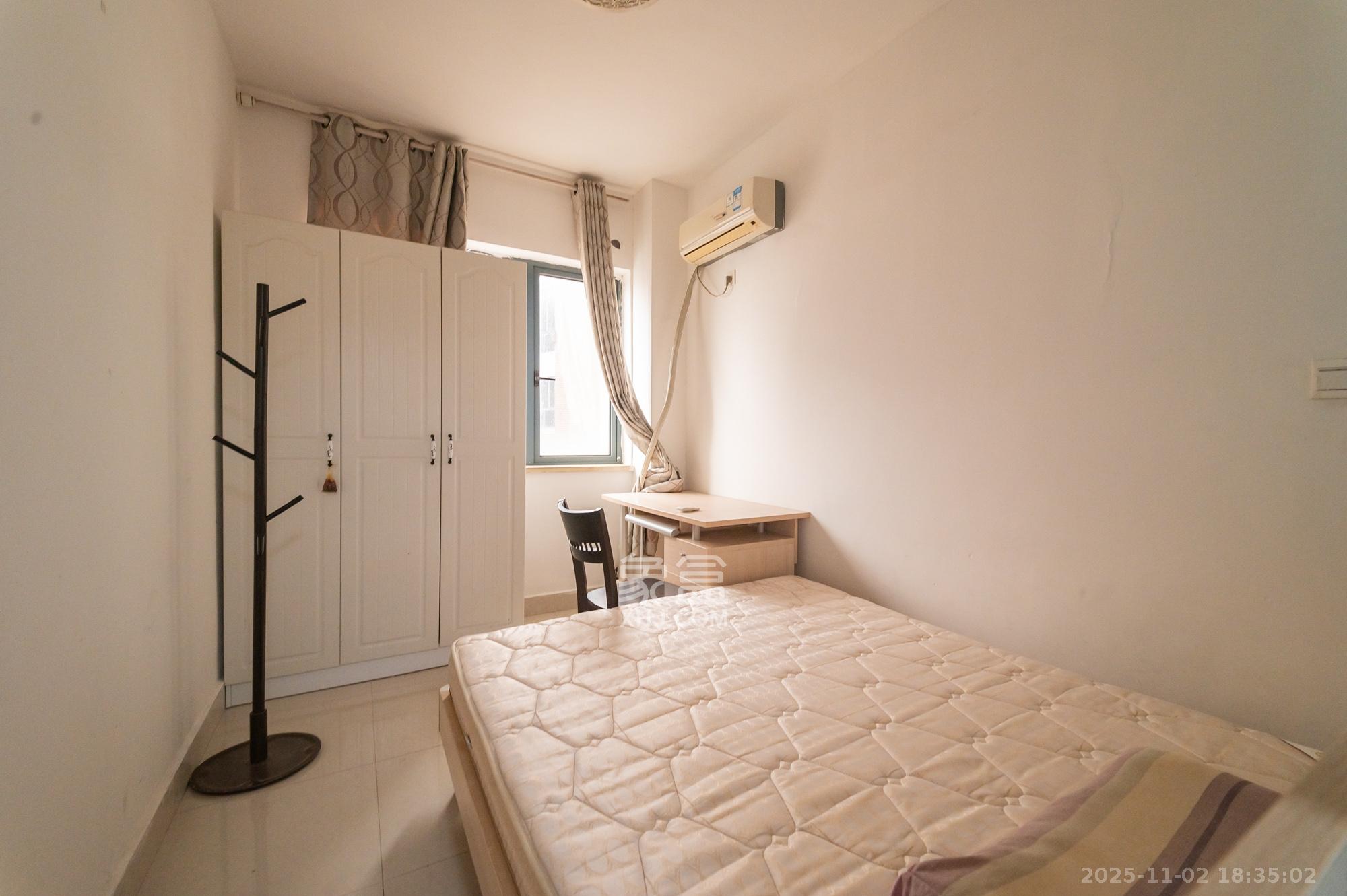 爱都（IDO）  1室1厅1卫    18.8万卧室