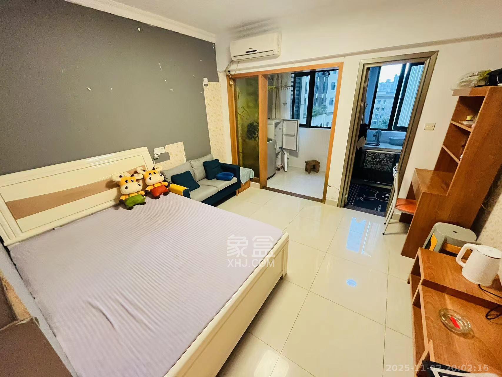 铂宫  1室1厅1卫    1800.0元/月室内图