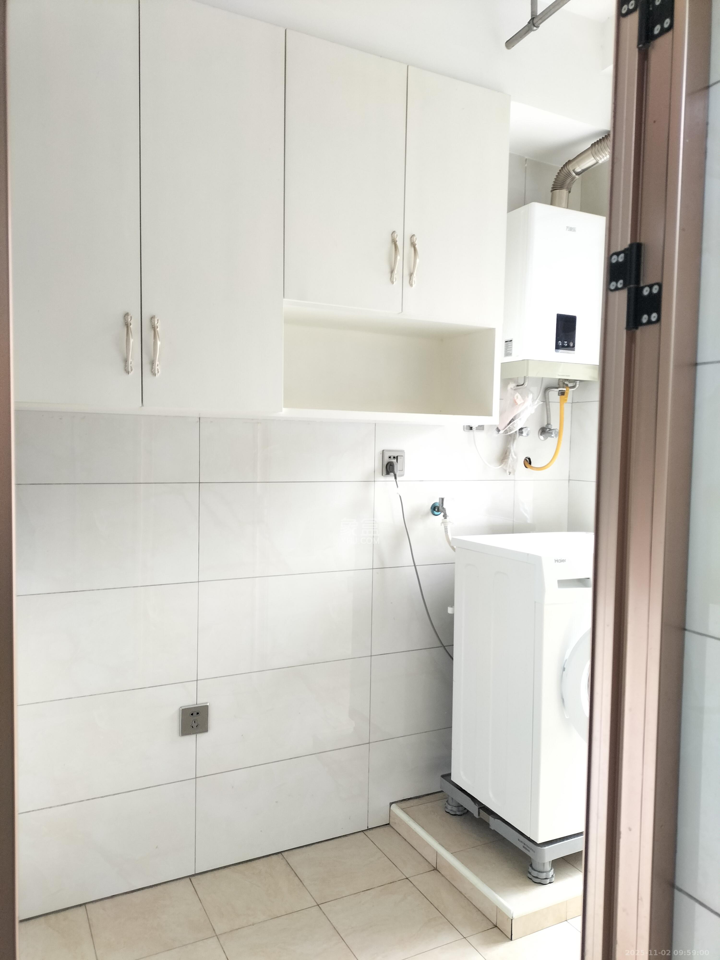 和泓梅溪四季 3室2厅2卫 2980.0元/月 和泓梅溪四季 3室2厅2卫 2980.0元/月室内图