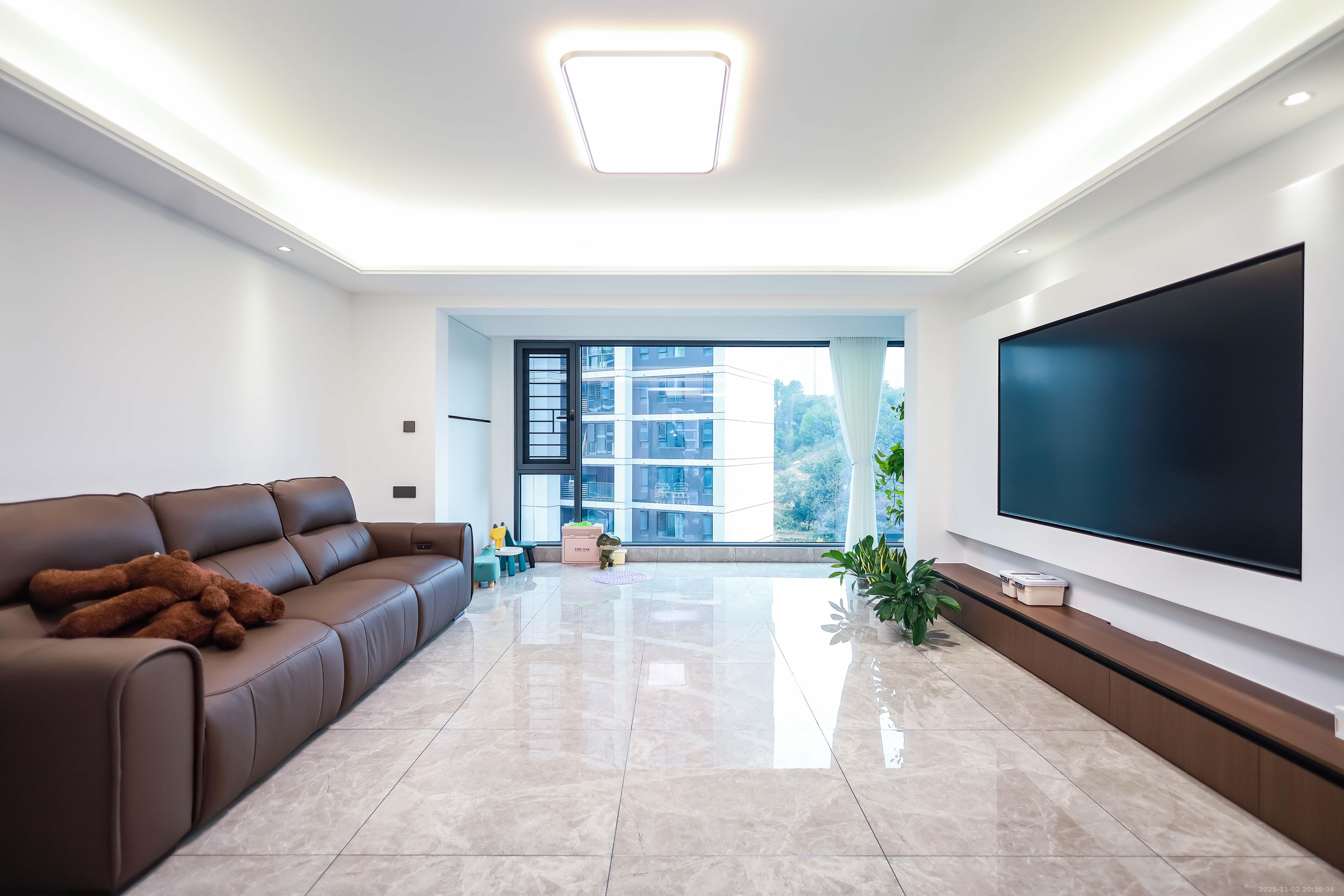 招商麓山府  4室2厅2卫    208.0万