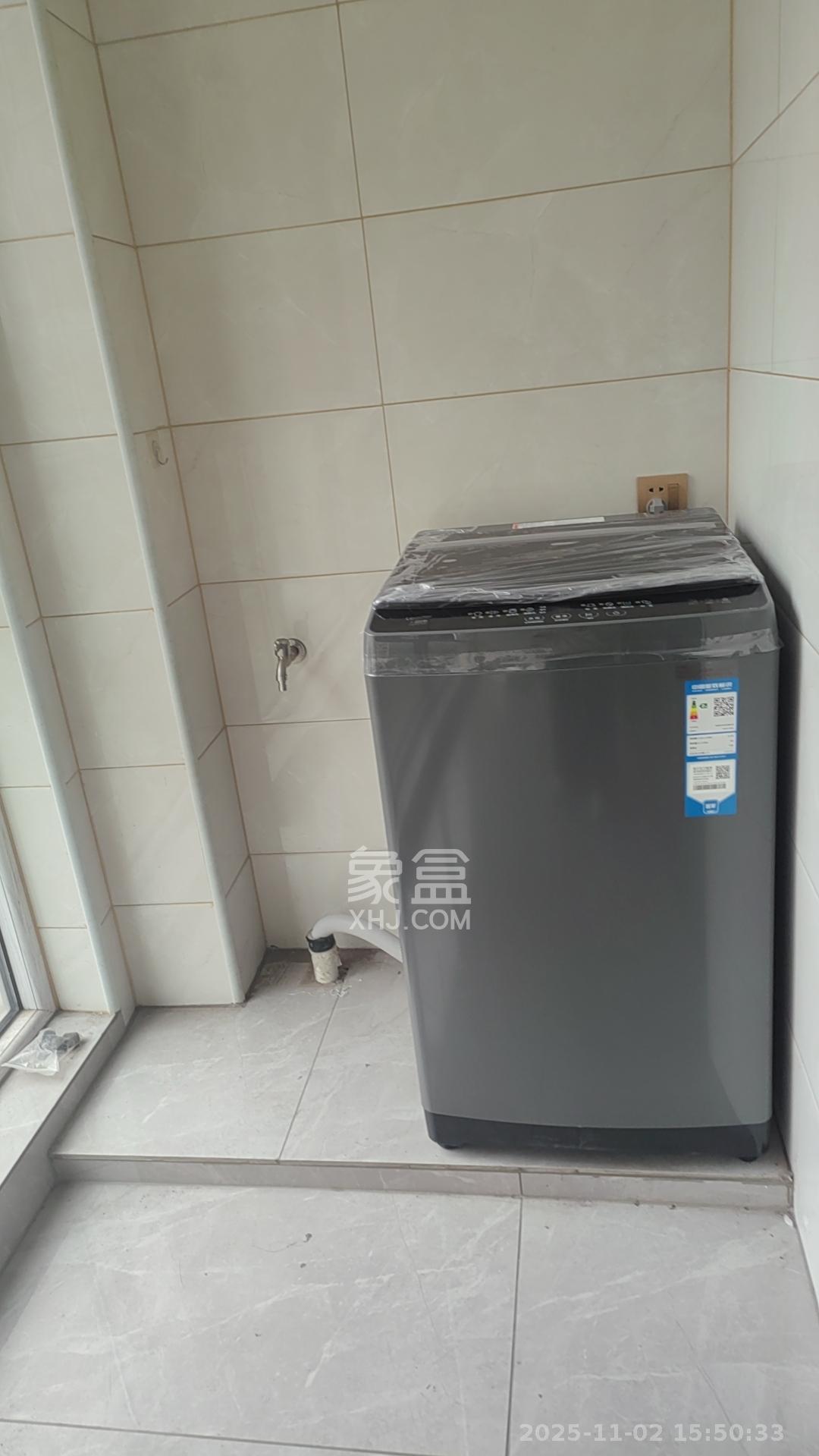 怡海星城  1室2厅1卫    1300.0元/月室内图