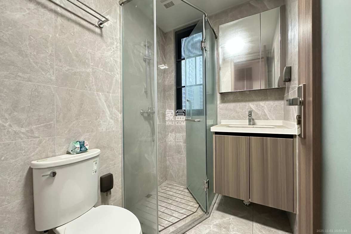 中海阅麓山二期 4室2厅2卫 3500.0元/月 中海阅麓山二期 4室2厅2卫 3500.0元/月室内图