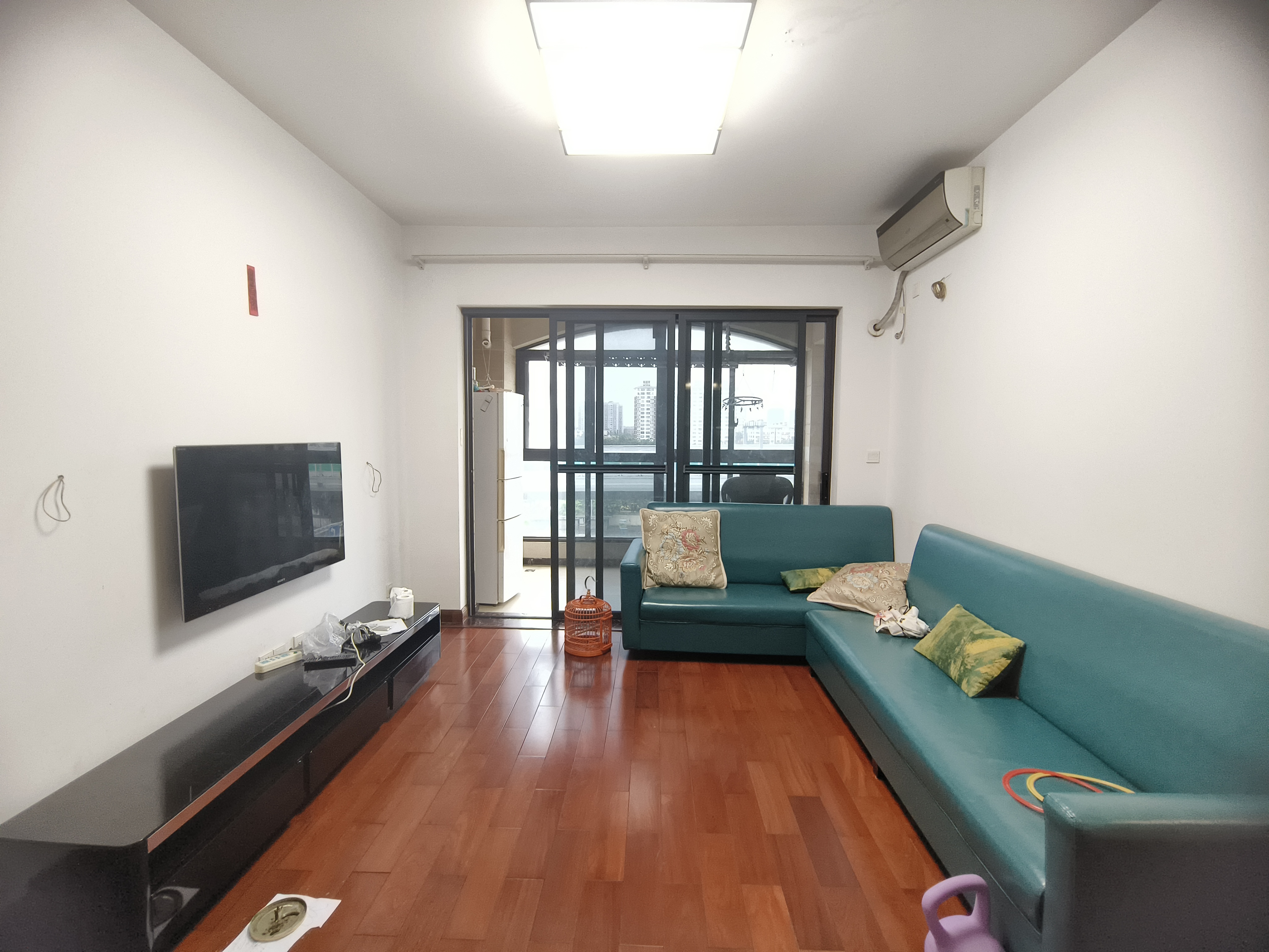 天伦誉海湾 2室1厅1卫 2700.0元/月 天伦誉海湾 2室1厅1卫 2700.0元/月室内图