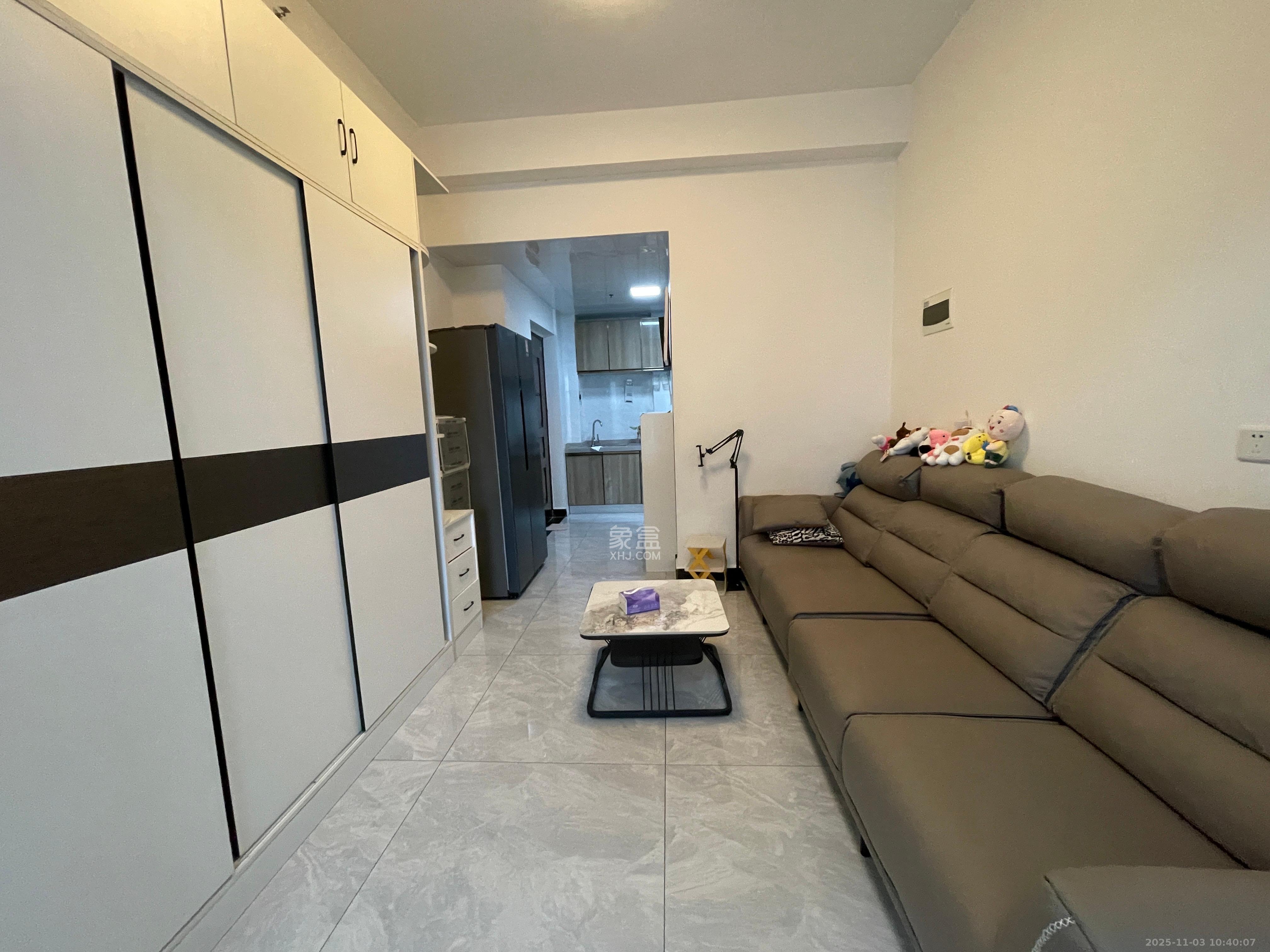 万润时光里  1室1厅1卫    1700.0元/月