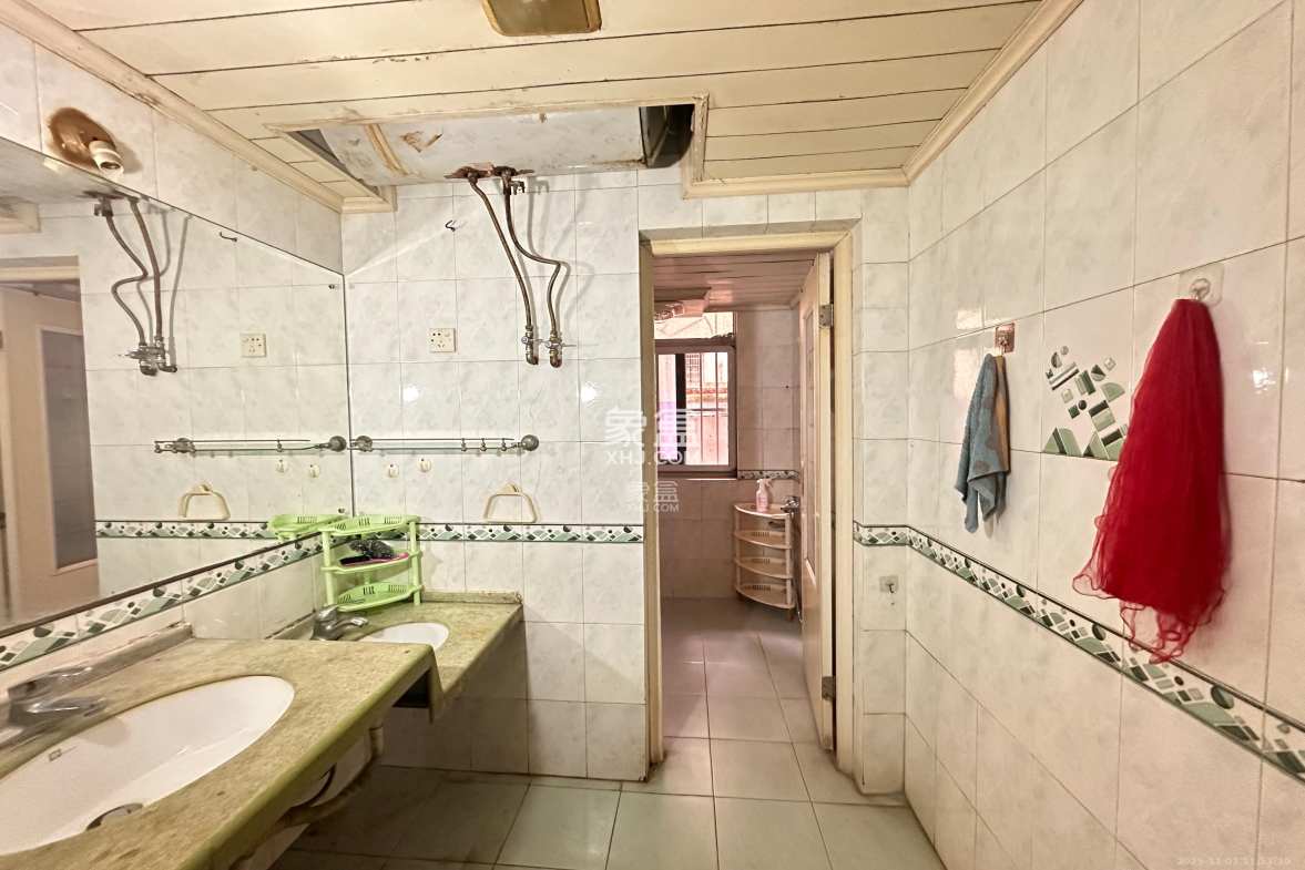 湘计花园 1室0厅0卫 2300.0元/月 湘计花园 1室0厅0卫 2300.0元/月室内图