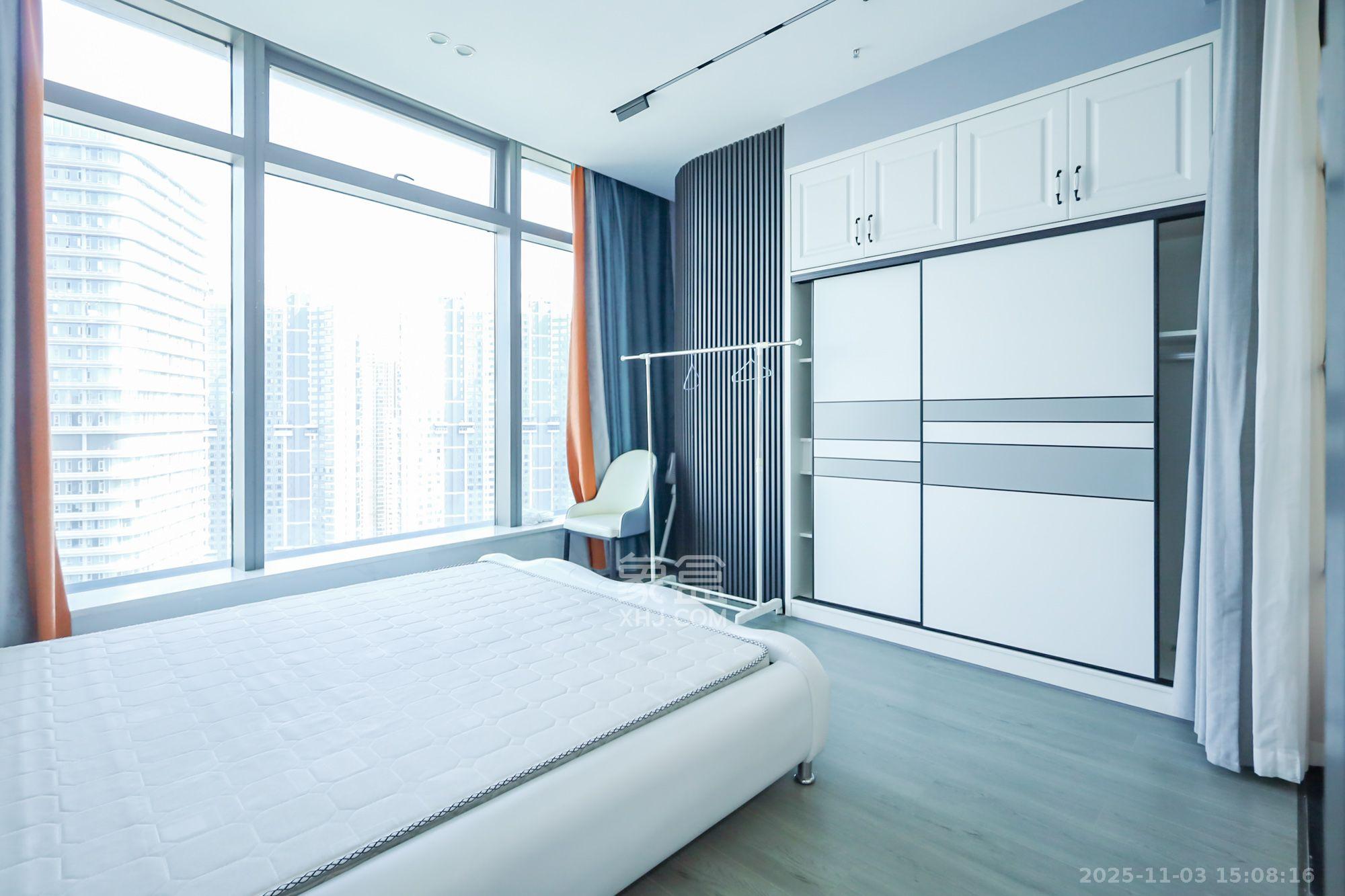 世茂铂曼  1室0厅1卫    2500.0元/月室内图