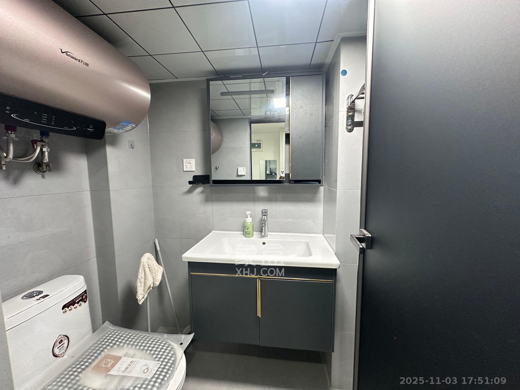 卓越江岸 2室1厅1卫 2300.0元/月 卓越江岸 2室1厅1卫 2300.0元/月室内图