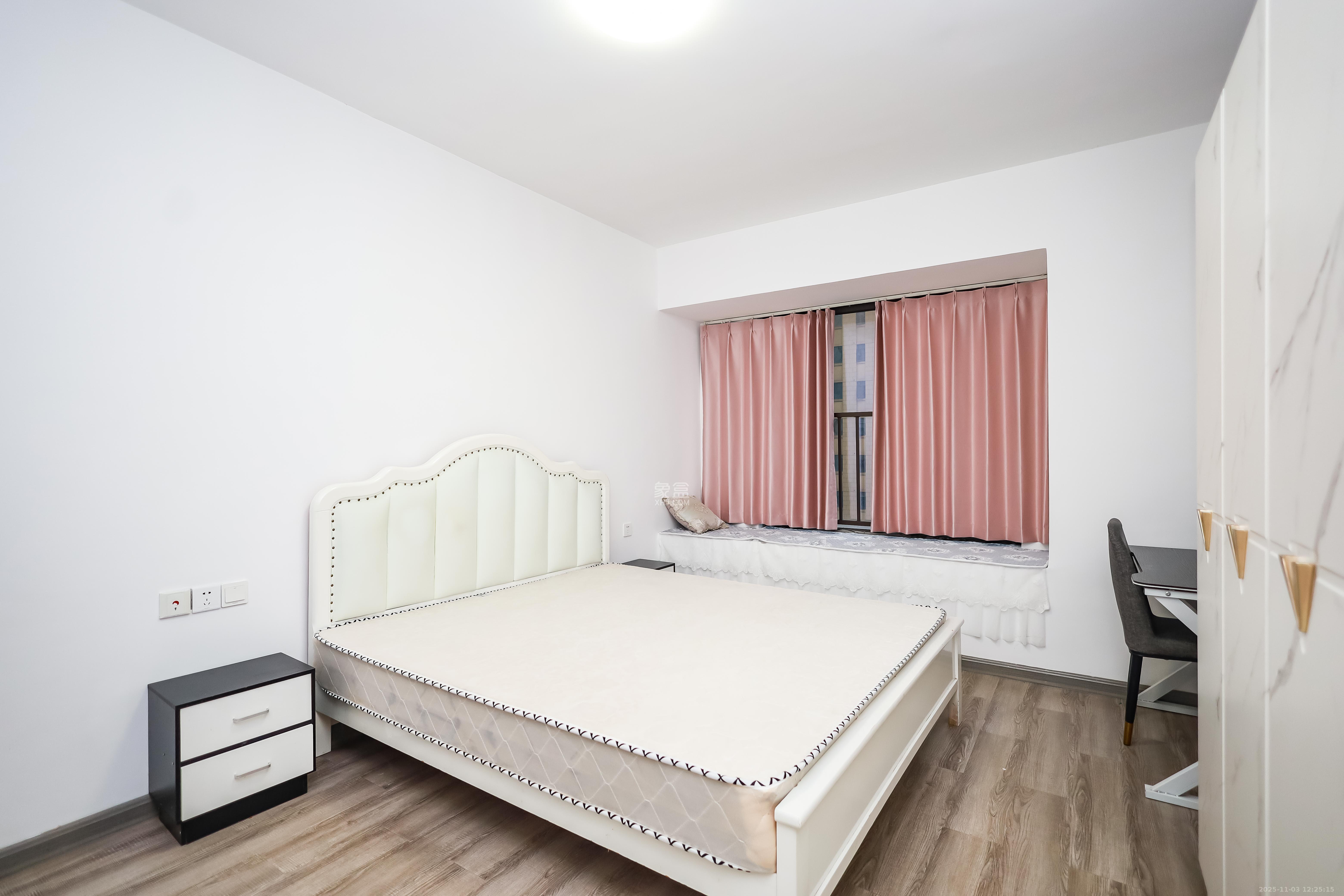 奥克斯缔壹城  3室2厅2卫    98.8万卧室